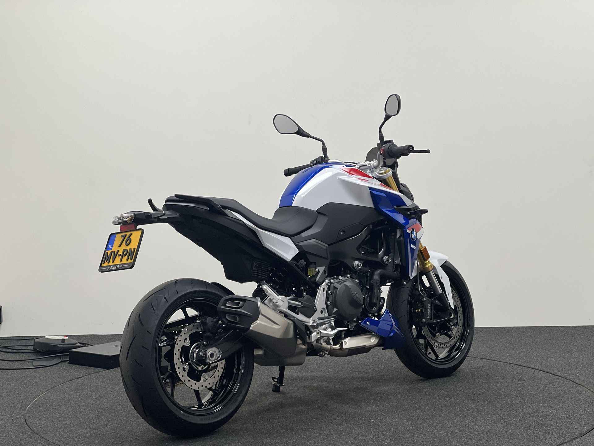 BMW F 900 R Sport, - 6/16