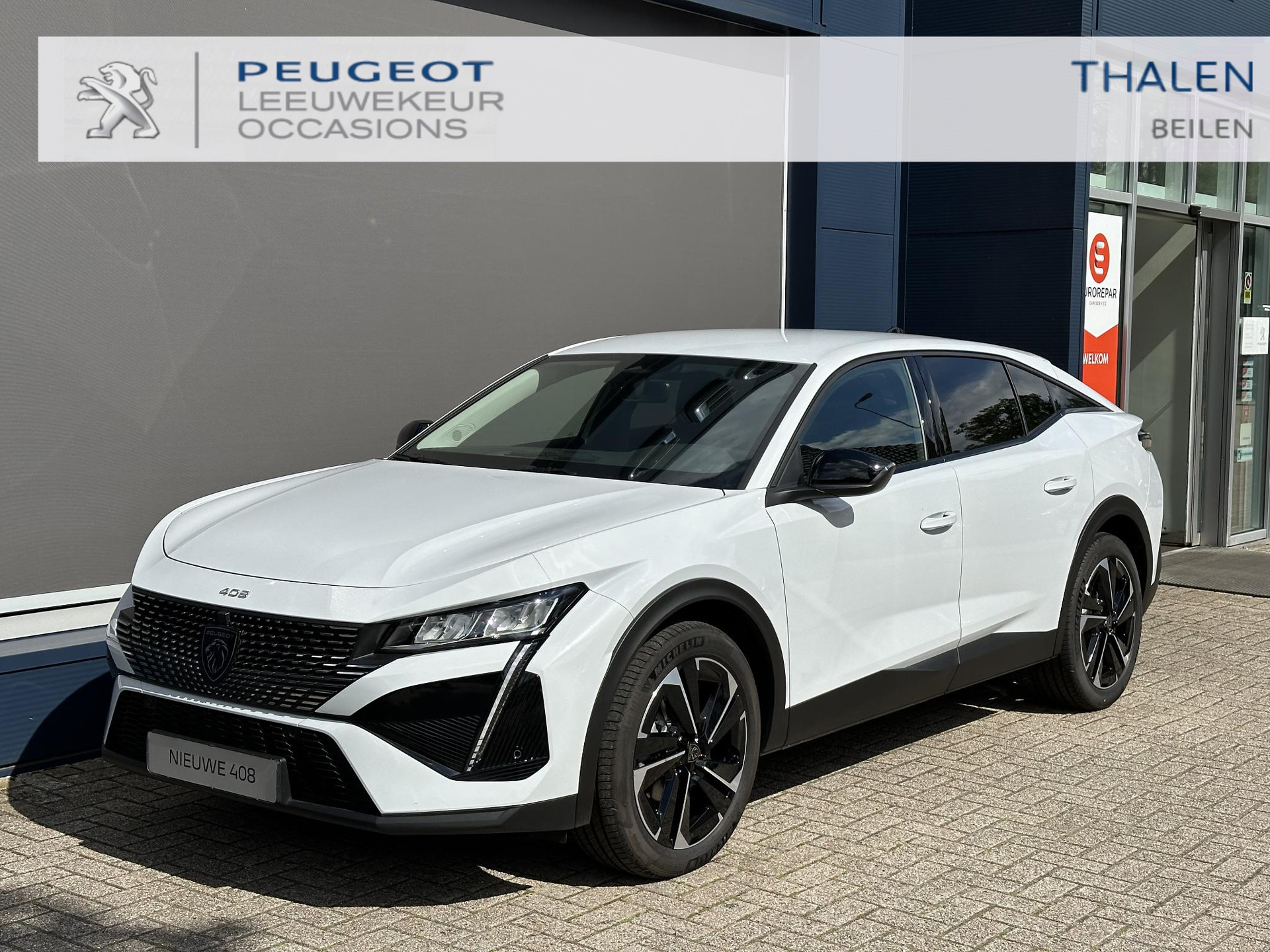 Peugeot 408 1.2 Turbo 130 PK Allure EAT8 Automaat | € 4000 DEMO Voordeel | 19 INCH Velgen | Navigatie | Climate Control | Camera | Dode Hoek Detectie | Keyless Entry | Half Lederen Bekleding | 2024 auto | LED Verlichting | Stoelverwarming | Cruise Control |