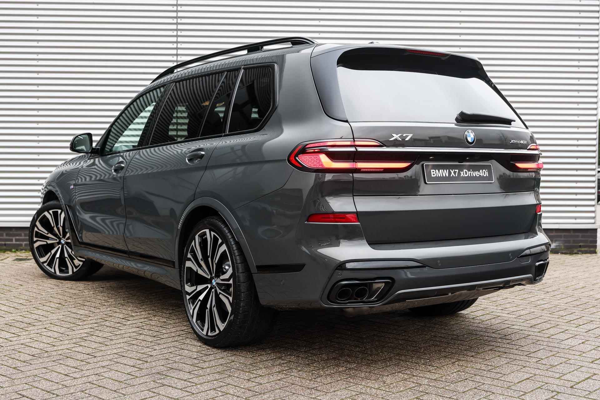 BMW X7 xDrive40i M Sport High Executive Automaat / Panoramadak Sky Lounge / Trekhaak / Active Steering / Massagefunctie / Bowers & Wilkins / Driving Assistant Professional / Gesture Control - 3/40