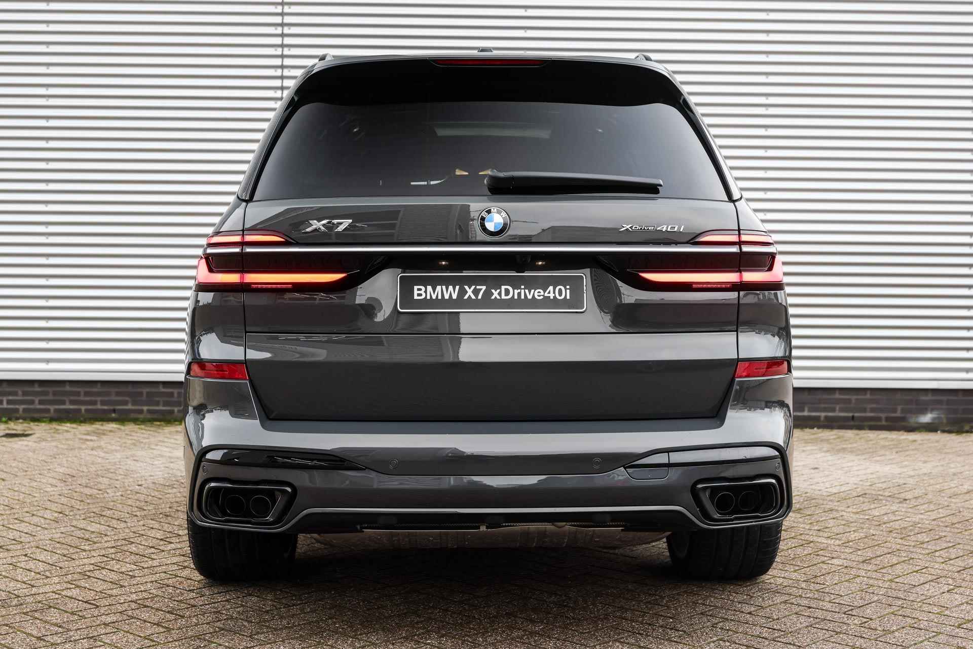 BMW X7 xDrive40i M Sport High Executive Automaat / Panoramadak Sky Lounge / Trekhaak / Active Steering / Massagefunctie / Bowers & Wilkins / Driving Assistant Professional / Gesture Control - 30/40