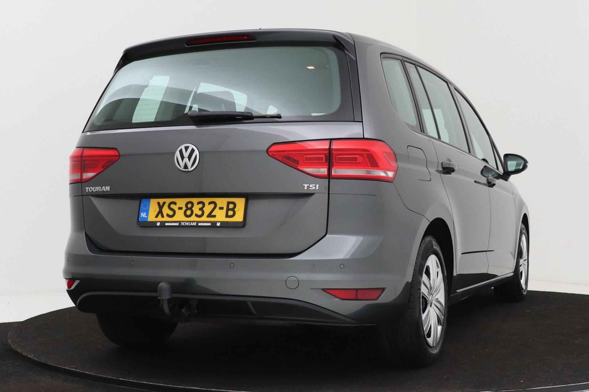 Volkswagen Touran 1.2 TSI Comfortline 7p | Trekhaak | CarPlay | Stoelverwarming | - 9/40