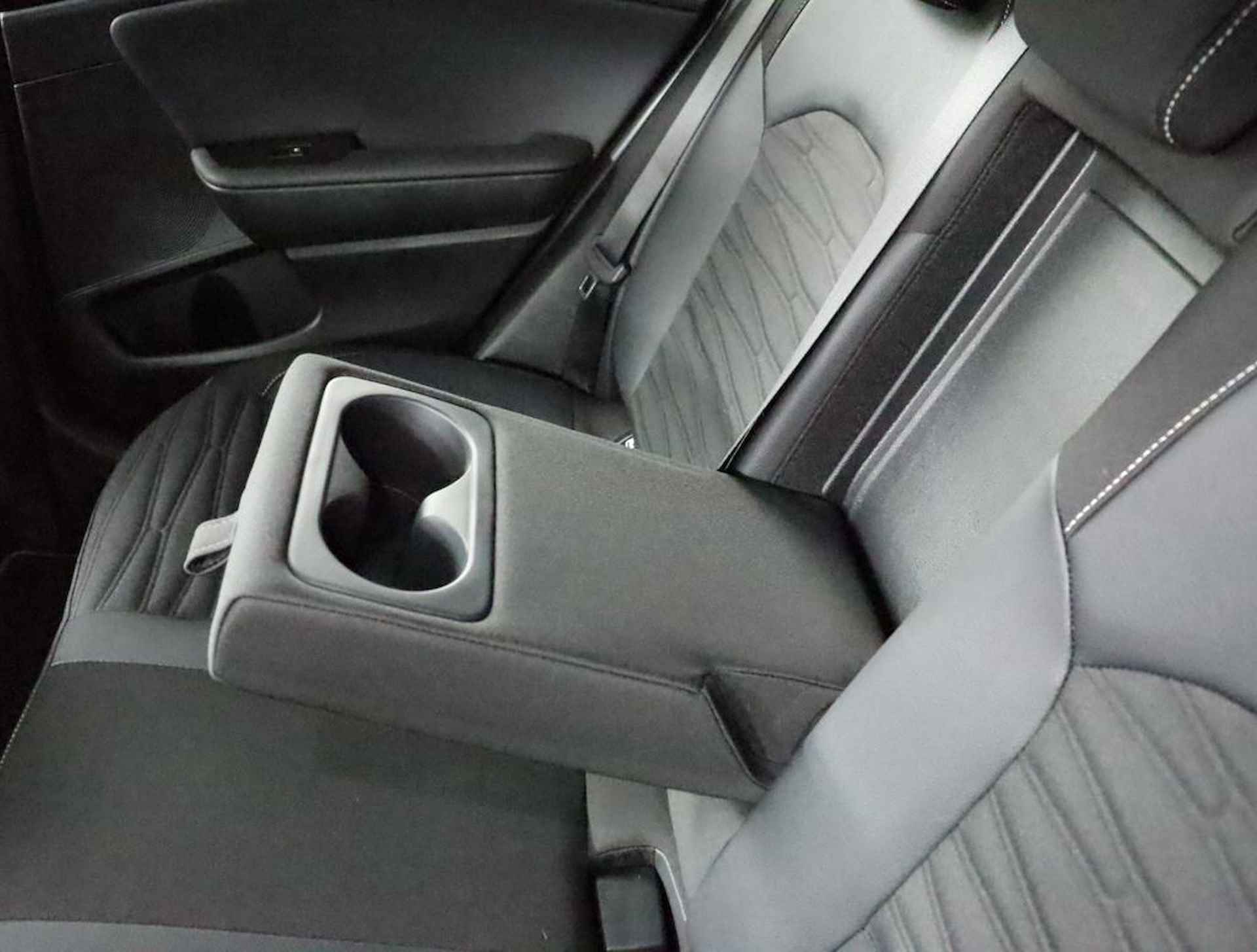 Kia Xceed 1.0 T-GDi GT-Line First Edition - Elektrisch glazen schuif-/kanteldak - Apple Carplay/Android Auto - Fabrieksgarantie tot 03-2030 - 48/74