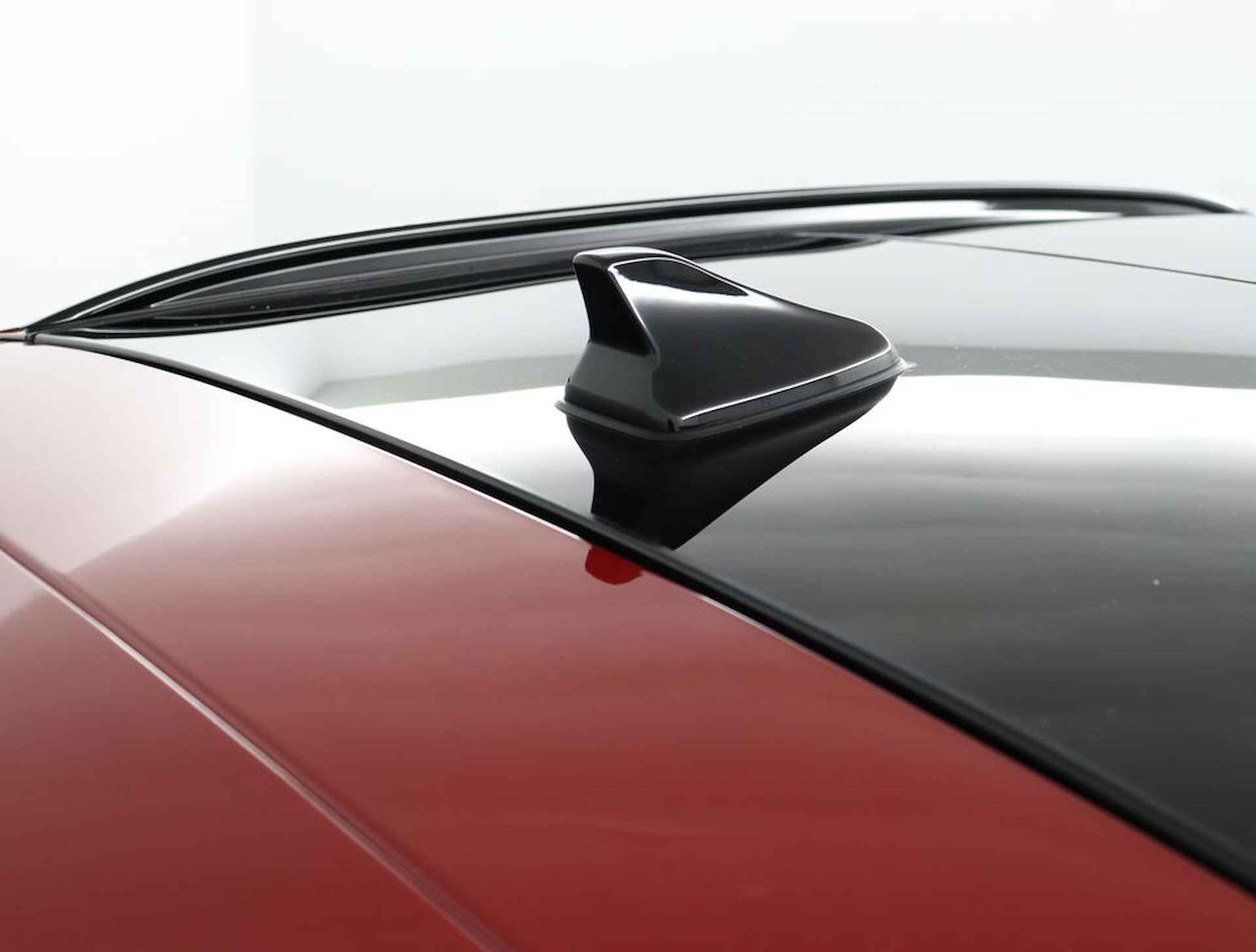 Kia Xceed 1.0 T-GDi GT-Line First Edition - Elektrisch glazen schuif-/kanteldak - Apple Carplay/Android Auto - Fabrieksgarantie tot 03-2030 - 49/74
