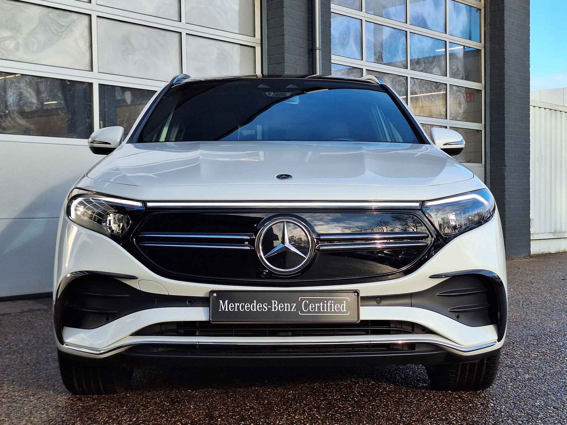 Mercedes-Benz EQA 250+ | Panoramadak | AMG | AMG | Premium | Panoramadak | Achteruitrijcamera | Stoelverwarming | Apple & Android Carplay | Showmodel SALE - 37/46