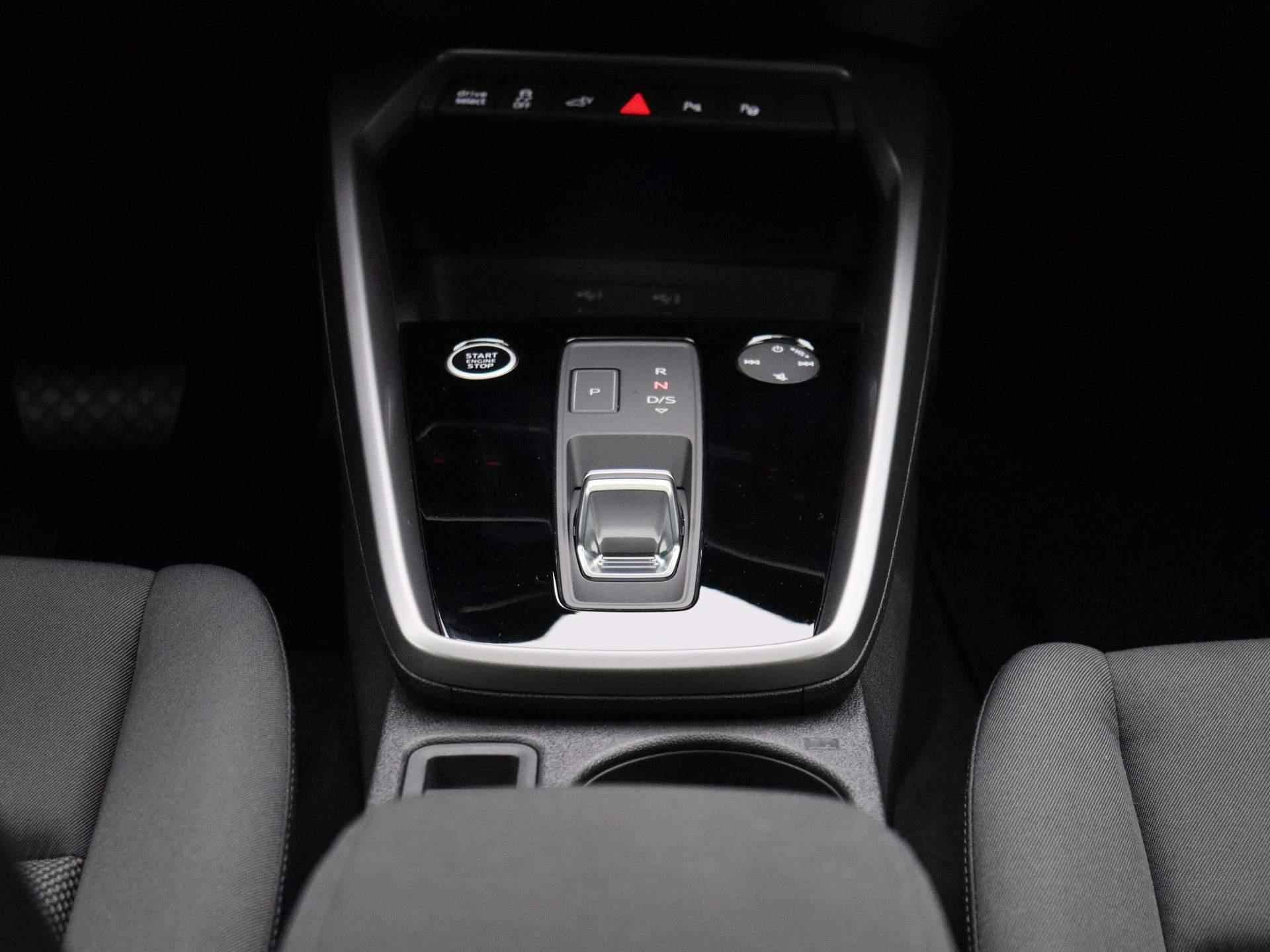 Audi A3 Sportback 40 TFSI e Advanced edition 204 PK | Automaat | Navigatie | Camera | Panoramadak | Cruise Control | Climate Control | Parkeersensoren | Virtual Cockpit | LED | Lichtmetalen velgen | Privacy glass | - 10/46