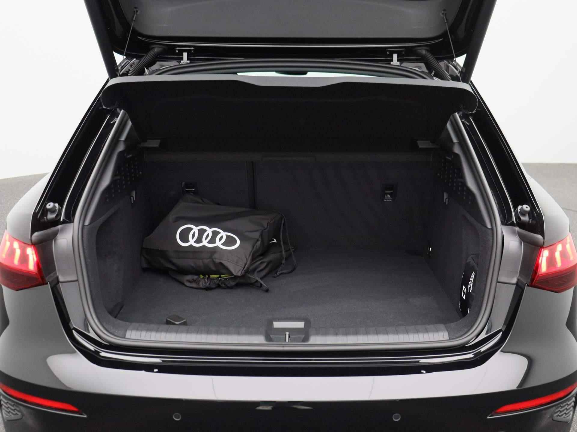 Audi A3 Sportback 40 TFSI e Advanced edition 204 PK | Automaat | Navigatie | Camera | Panoramadak | Cruise Control | Climate Control | Parkeersensoren | Virtual Cockpit | LED | Lichtmetalen velgen | Privacy glass | - 14/46