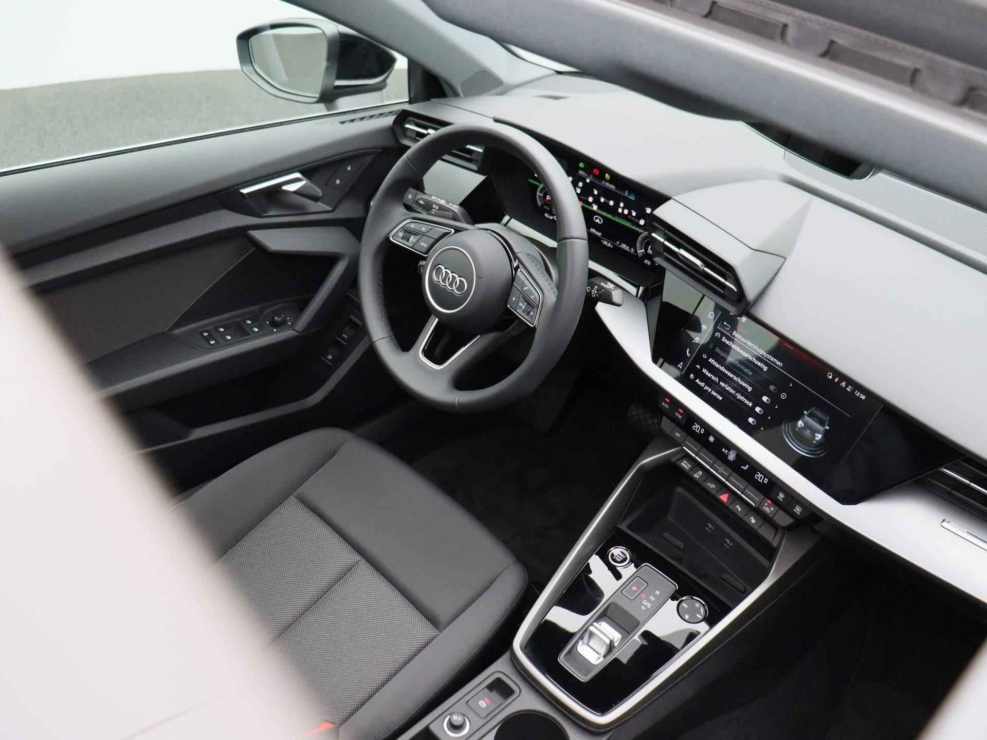 Audi A3 Sportback 40 TFSI e Advanced edition 204 PK | Automaat | Navigatie | Camera | Panoramadak | Cruise Control | Climate Control | Parkeersensoren | Virtual Cockpit | LED | Lichtmetalen velgen | Privacy glass | - 42/46