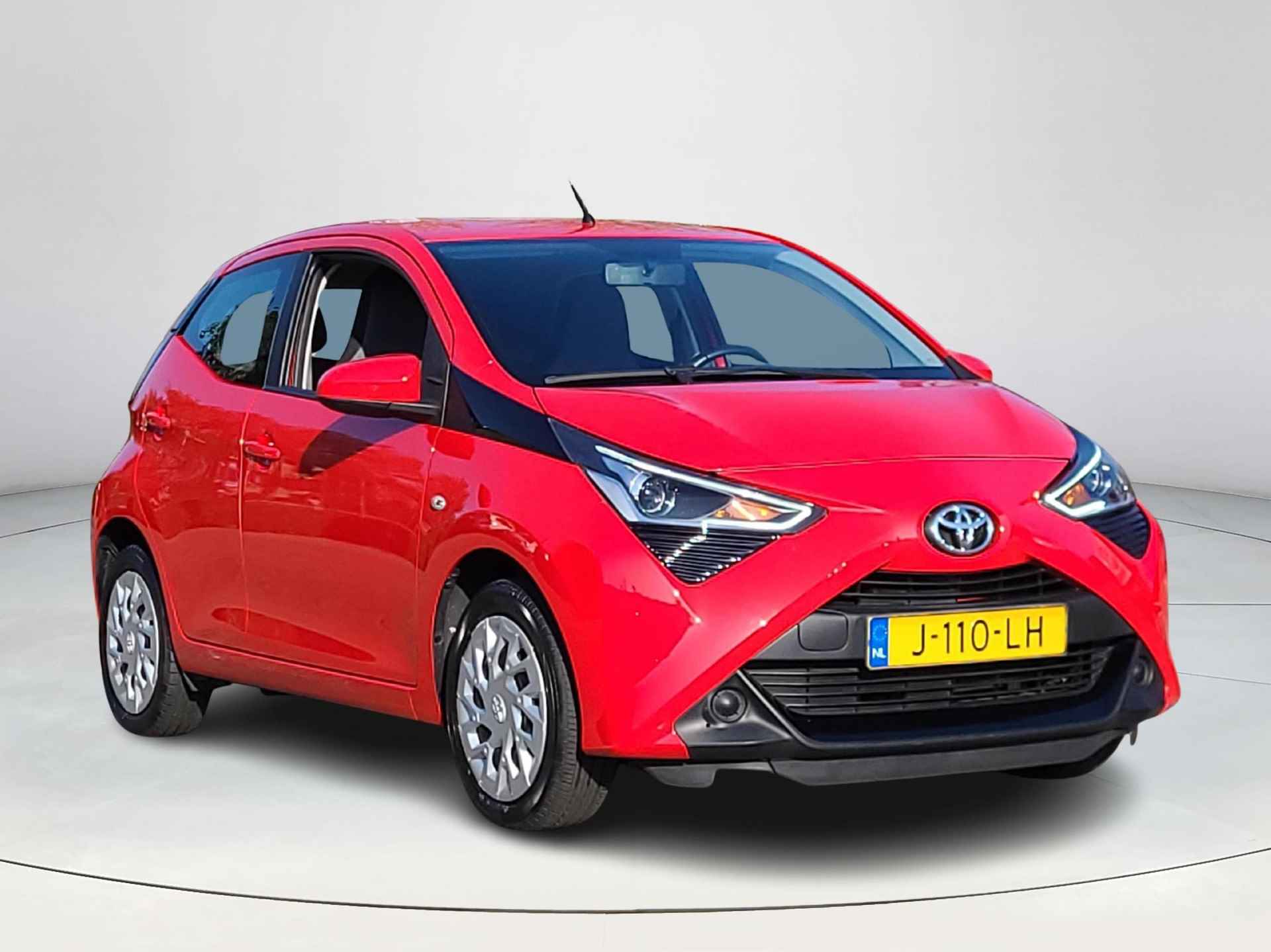 Toyota Aygo 1.0 VVT-i x-play Automaat | Apple CarPlay / Android Auto | Rijklaarprijs incl. garantie | - 8/30