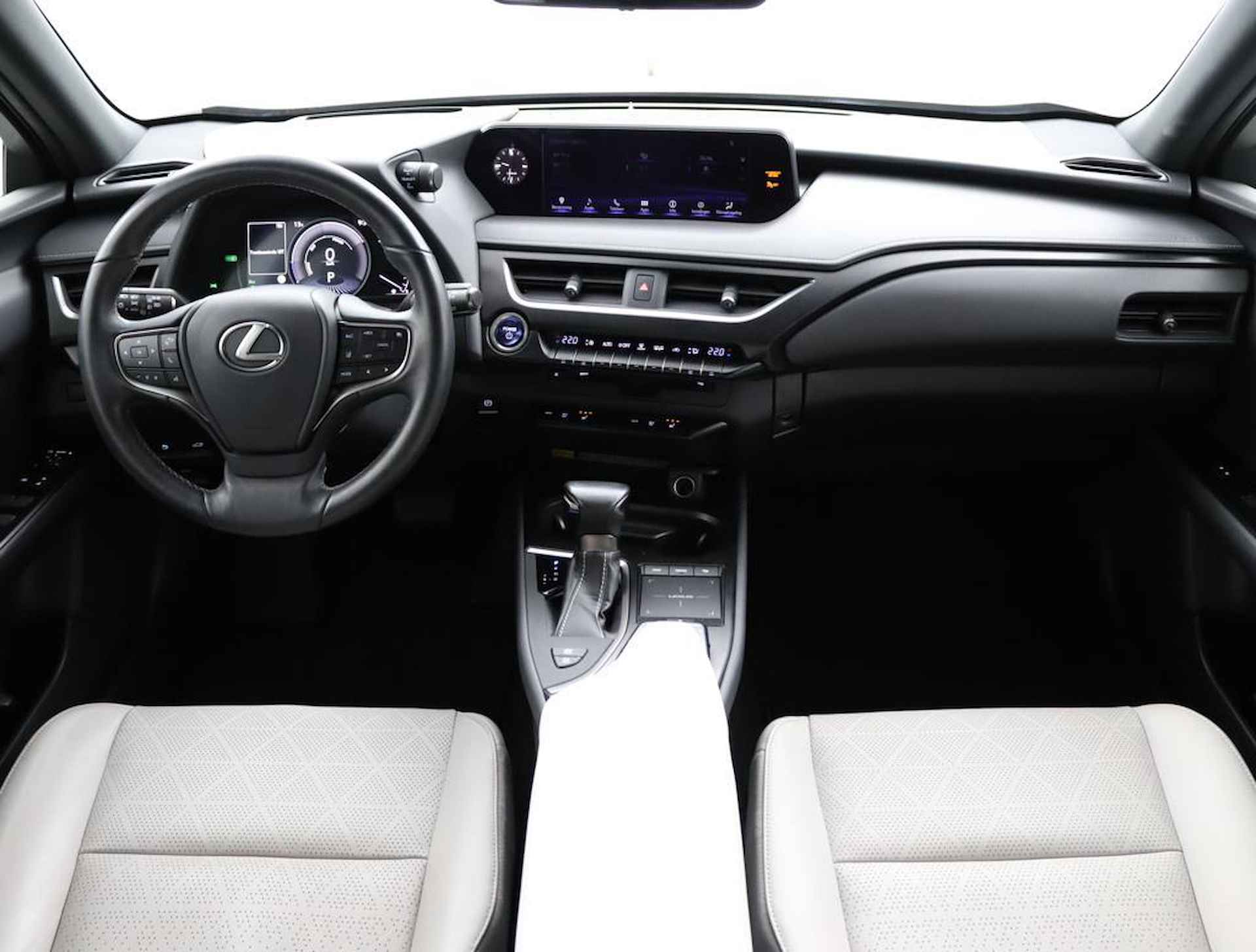 Lexus UX 250h Executive Line | Stoelkoeling | Head-Up Display| Elektrisch bedienbare achterklep | - 4/59