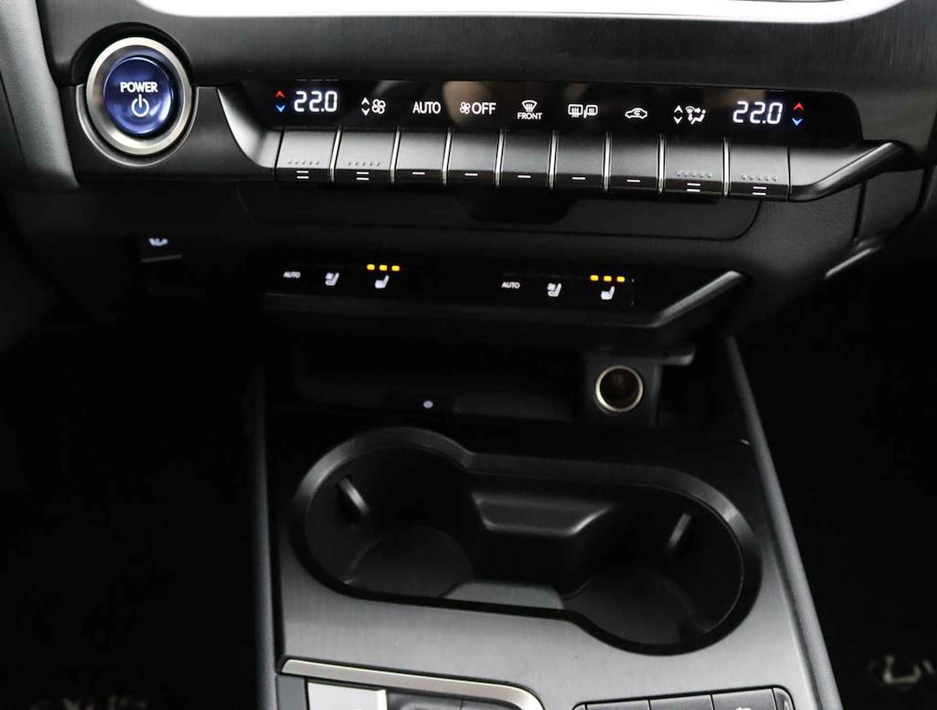 Lexus UX 250h Executive Line | Stoelkoeling | Head-Up Display| Elektrisch bedienbare achterklep | - 7/59