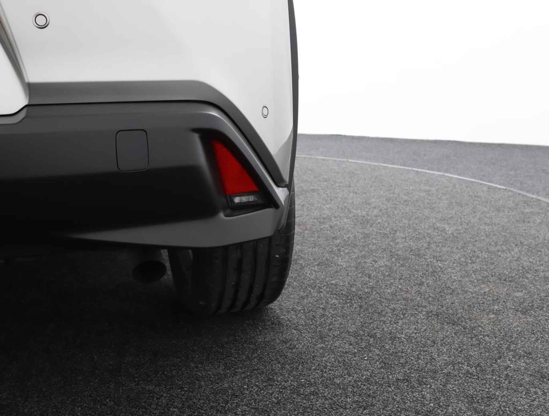 Lexus UX 250h Executive Line | Stoelkoeling | Head-Up Display| Elektrisch bedienbare achterklep | - 41/59