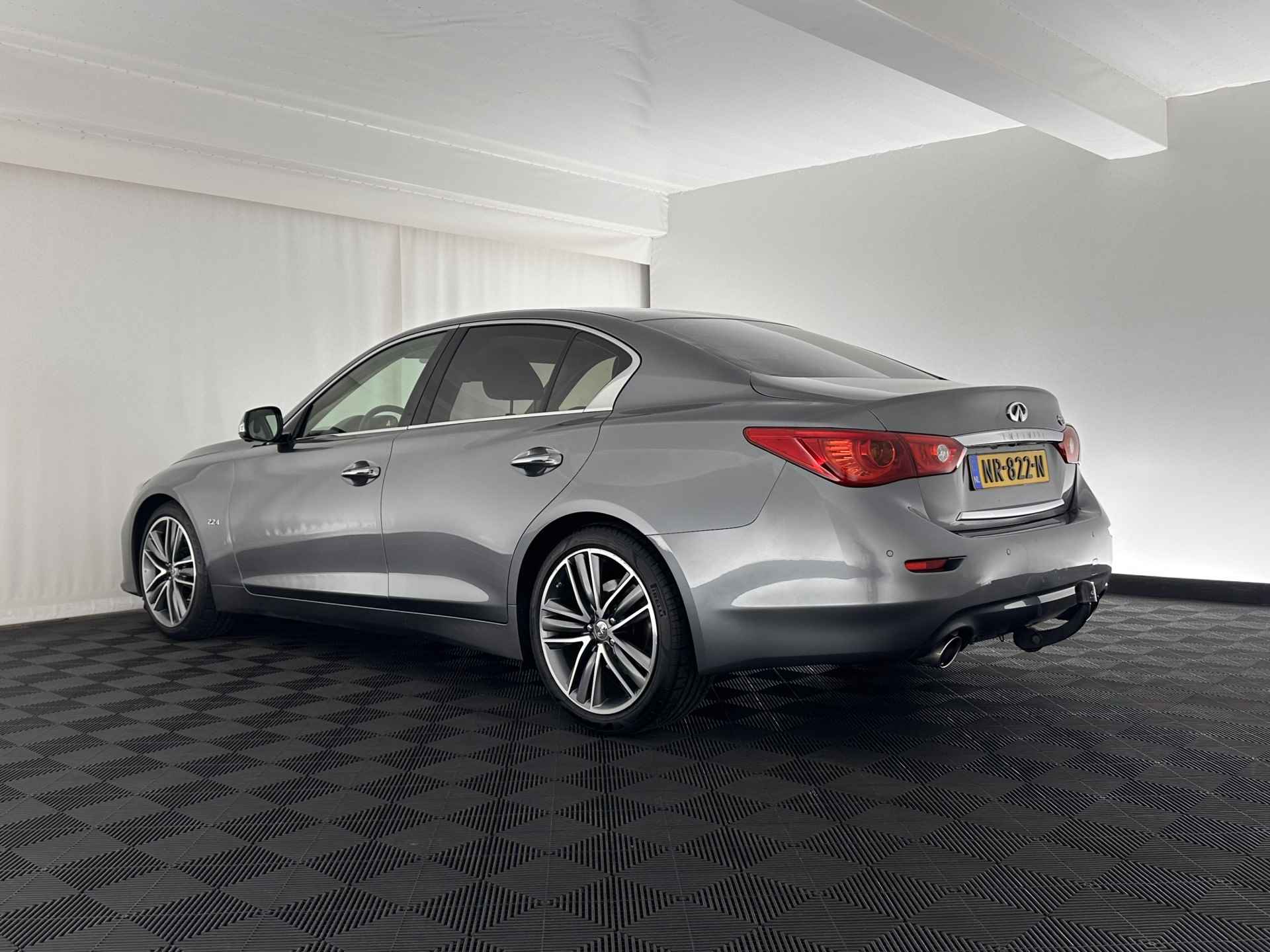 Infiniti Q50 2.2d Performance + Aut. *PANO | FULL-LEATHER | FULL-LED | ADAPT.CRUISE | BLINDSPOT | MEMORY-SEATS | SURROUND-VIEW | NAVI-FULLMAP | KEYLESS | SHIFT-PADDLES | HEATED-SEATS | SPORT-SEATS | TOWBAR | 19''ALU* - 4/33