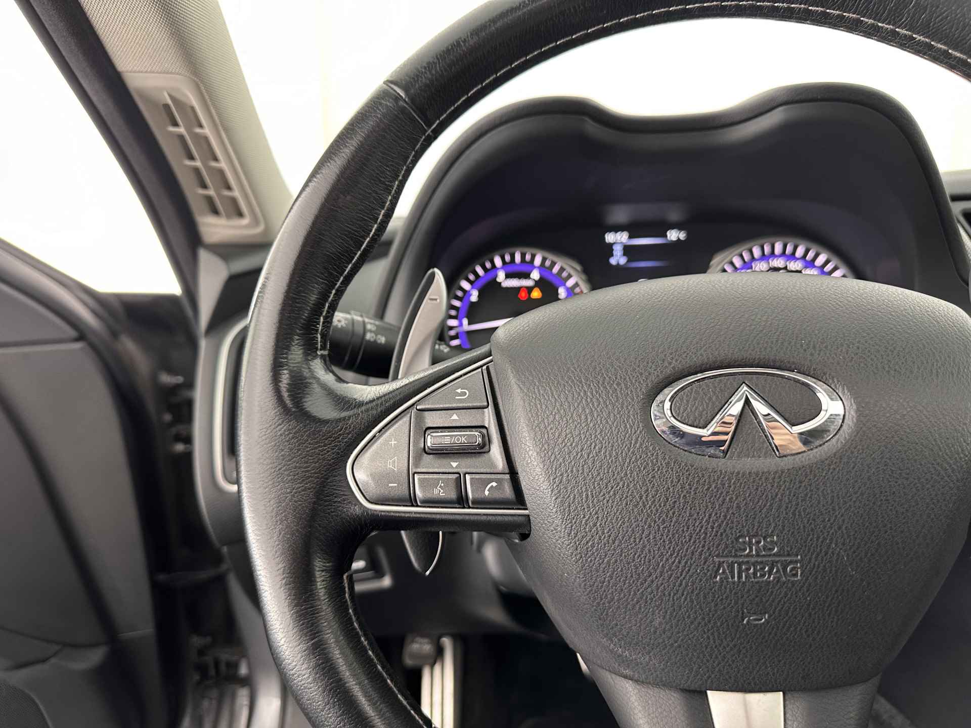 Infiniti Q50 2.2d Performance + Aut. *PANO | FULL-LEATHER | FULL-LED | ADAPT.CRUISE | BLINDSPOT | MEMORY-SEATS | SURROUND-VIEW | NAVI-FULLMAP | KEYLESS | SHIFT-PADDLES | HEATED-SEATS | SPORT-SEATS | TOWBAR | 19''ALU* - 20/33