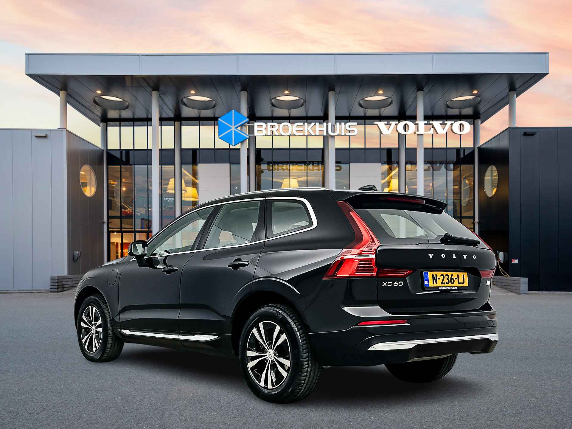 Volvo XC60 T6 Recharge AWD Inscription | Facleift | Google | Harman Kardon | Leder | Elektr. verst. stoelen | Stoel/stuurverwarming | Trekh - 5/34