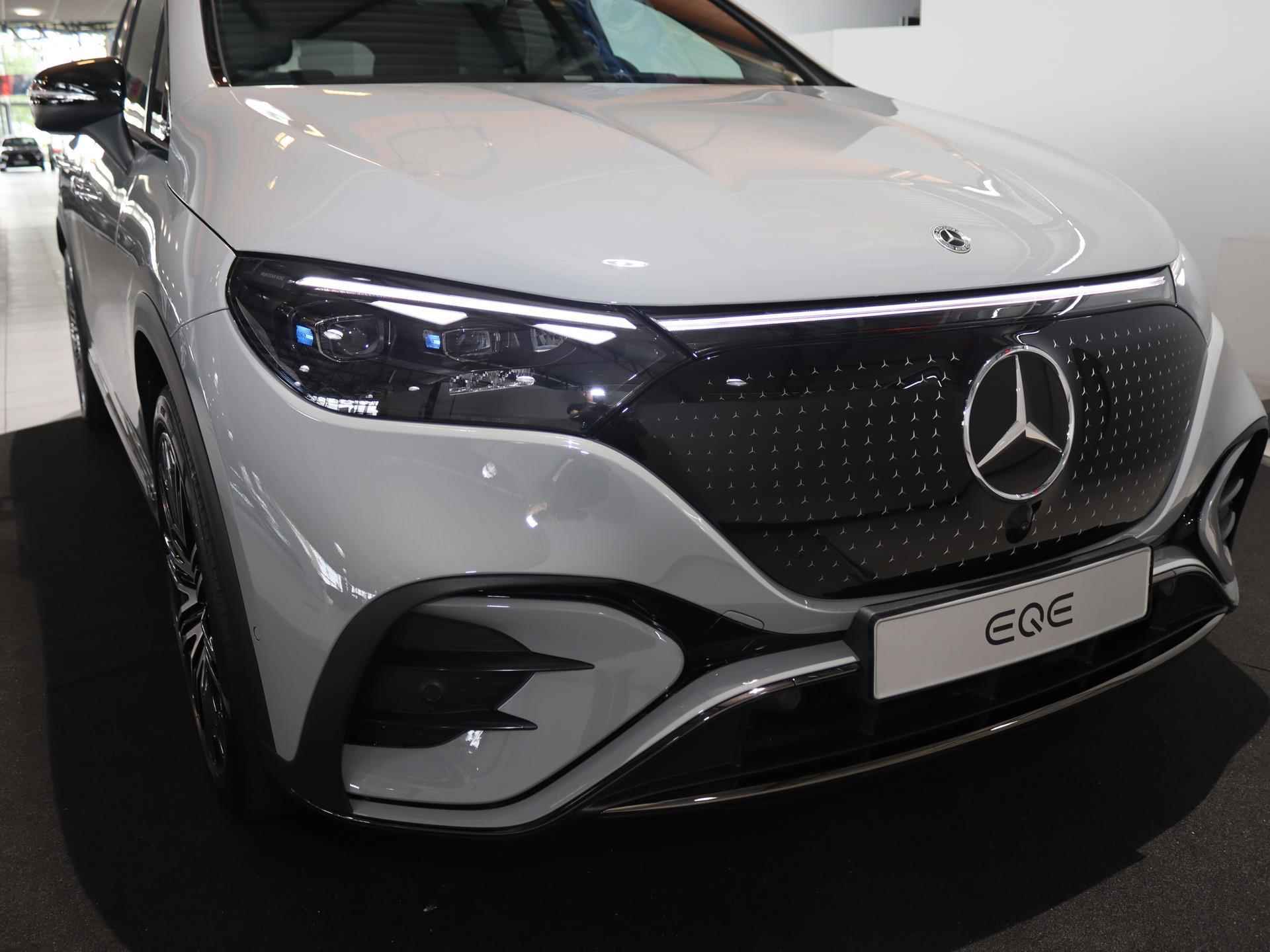 Mercedes-Benz EQE SUV 350+ AMG Line 91 kWh | Nieuwprijs € 106.759 | Premium pakket | Night pakket | Achterasbeturing | Panoramadak | 21-Inch | HUD | Trekhaak | Burmester Sound | Memory stoelen - 8/30