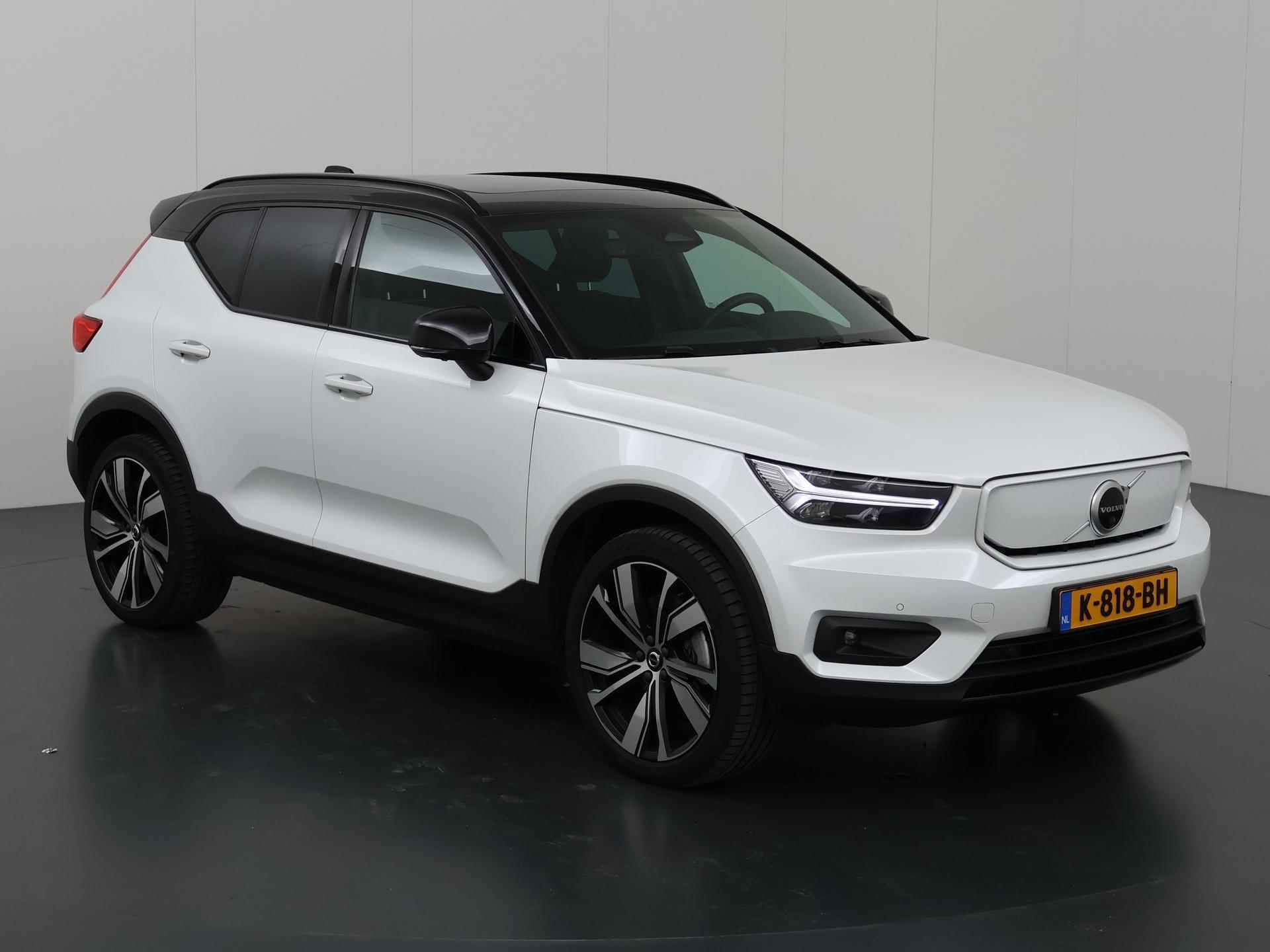 Volvo XC40 Recharge P8 AWD R-Design | Panoramadak | Warmtepomp | Harman/Kardon Audio | Adaptieve Cruise Control | Blis | - 24/41