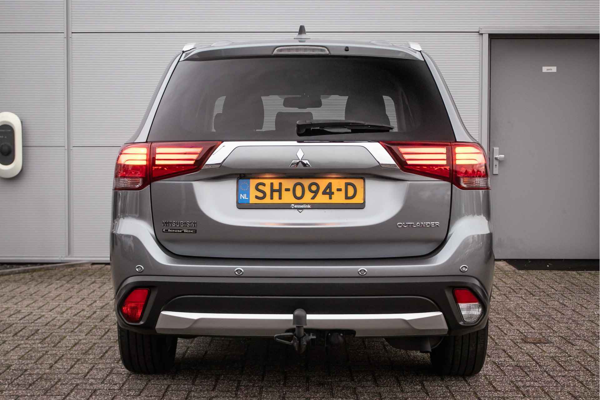 Mitsubishi Outlander 2.0 Connect Pro automaat All-in rijklaarprijs | Dealer onderh. | Trekhaak | Nav | Leer | Cam - 10/41