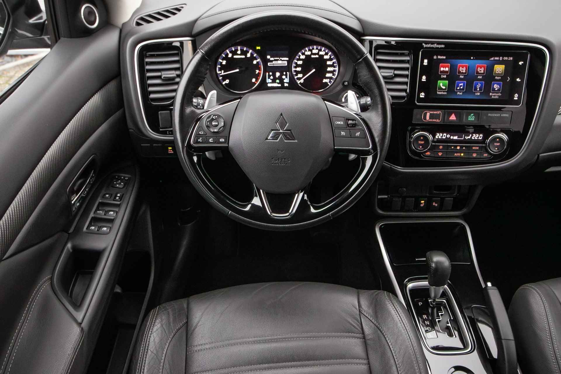 Mitsubishi Outlander 2.0 Connect Pro automaat All-in rijklaarprijs | Dealer onderh. | Trekhaak | Nav | Leer | Cam - 14/41