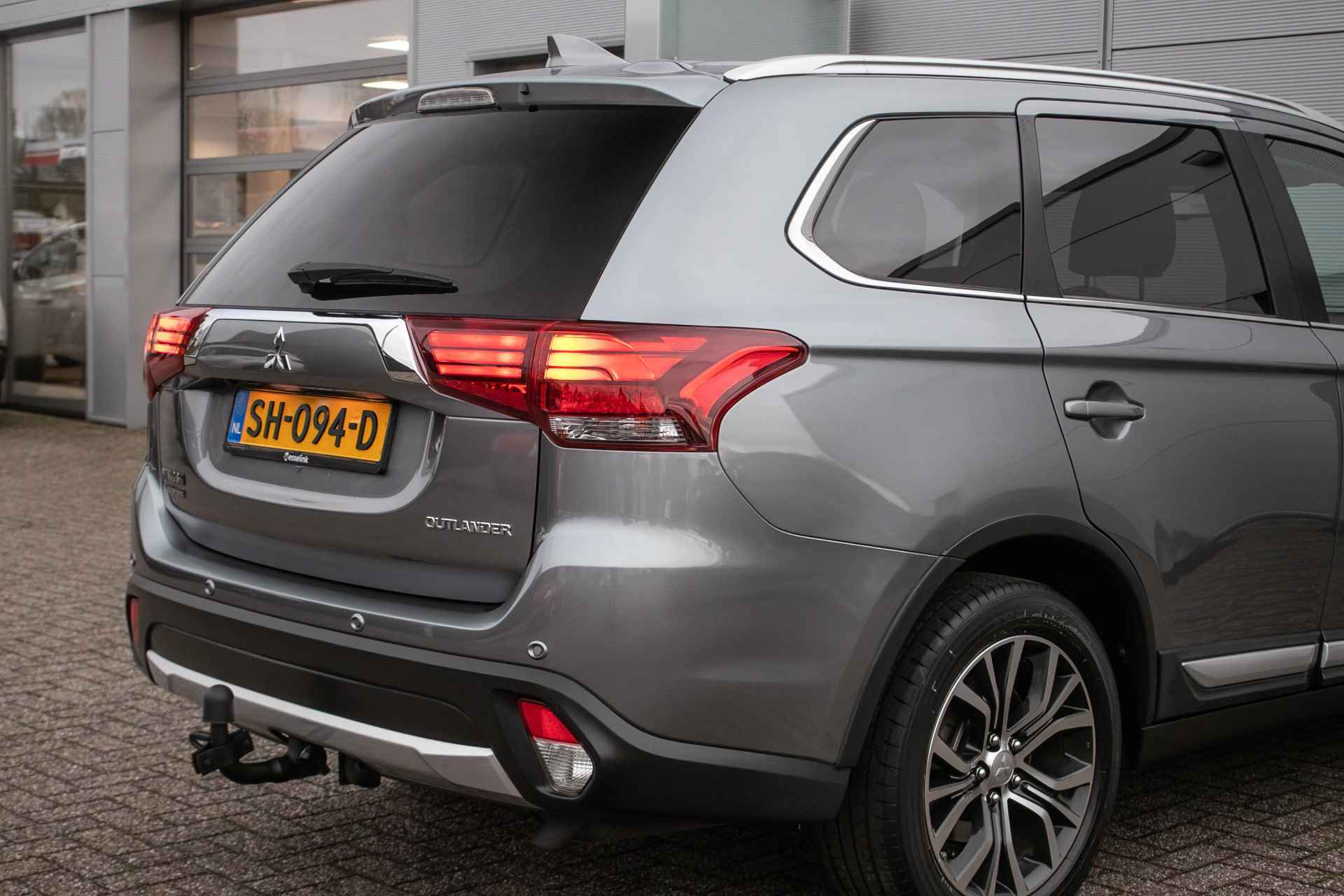 Mitsubishi Outlander 2.0 Connect Pro automaat All-in rijklaarprijs | Dealer onderh. | Trekhaak | Nav | Leer | Cam - 29/41