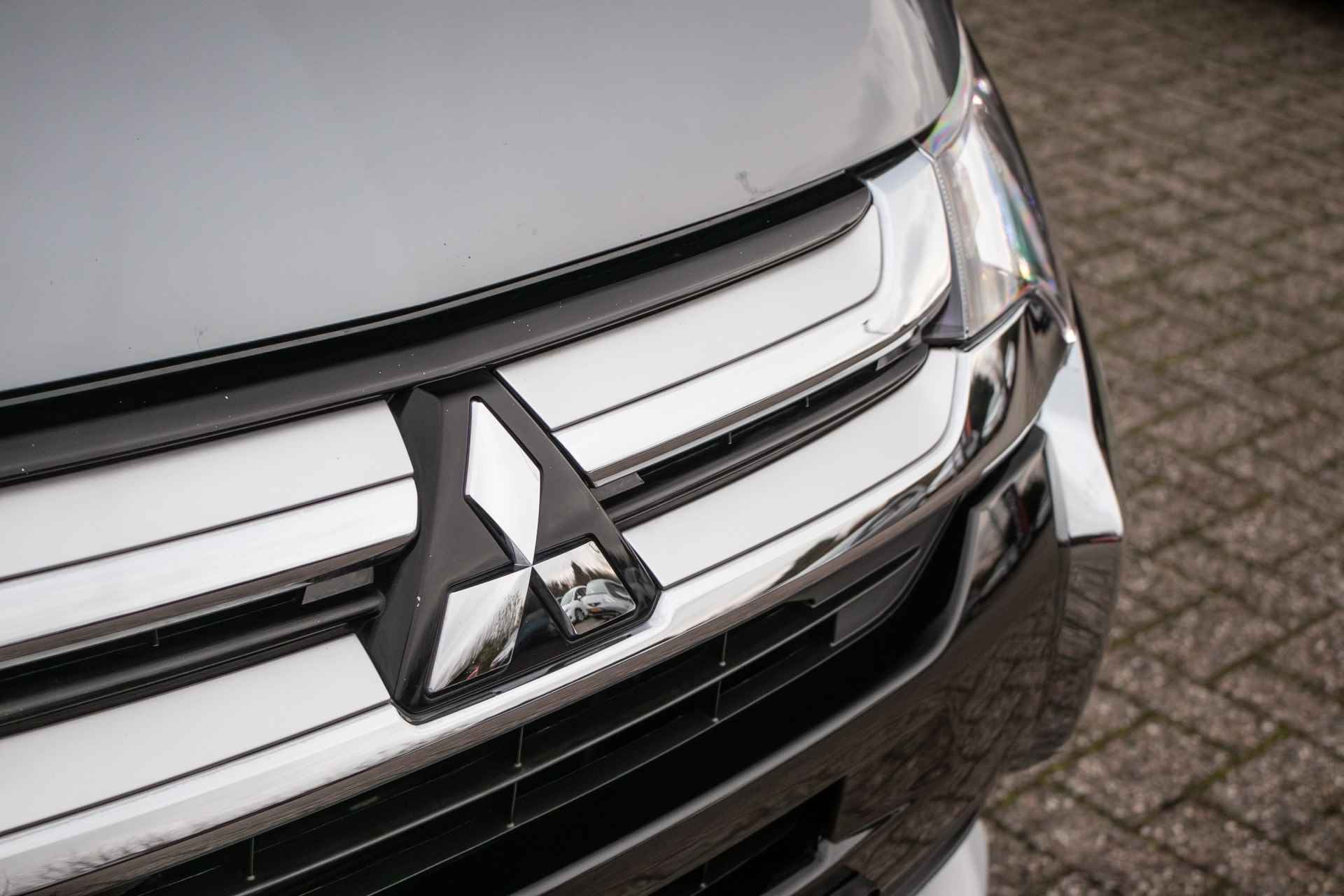 Mitsubishi Outlander 2.0 Connect Pro automaat All-in rijklaarprijs | Dealer onderh. | Trekhaak | Nav | Leer | Cam - 30/41