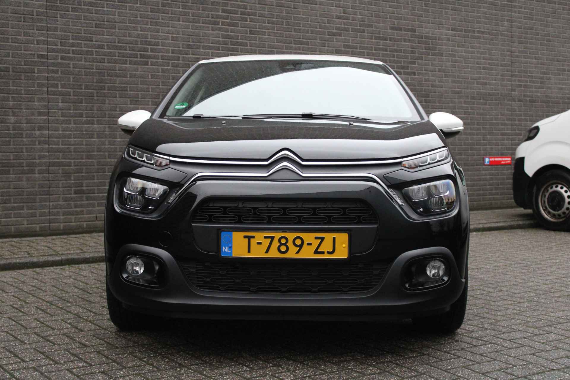 Citroën C3 1.2 PureTech Feel Edition Navigatie, Cruise/Climate Control, Trekhaak, Apple carplay/Android auto, LM Velgen, - 8/33