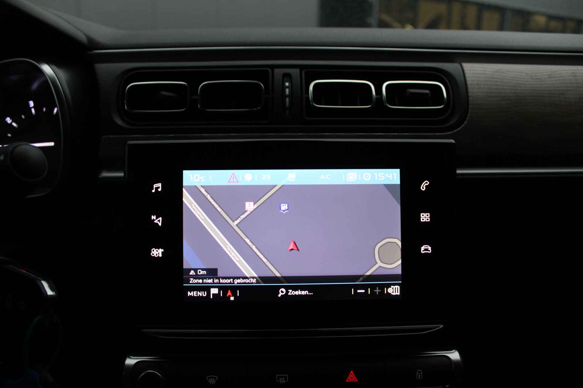 Citroën C3 1.2 PureTech Feel Edition Navigatie, Cruise/Climate Control, Trekhaak, Apple carplay/Android auto, LM Velgen, - 19/33