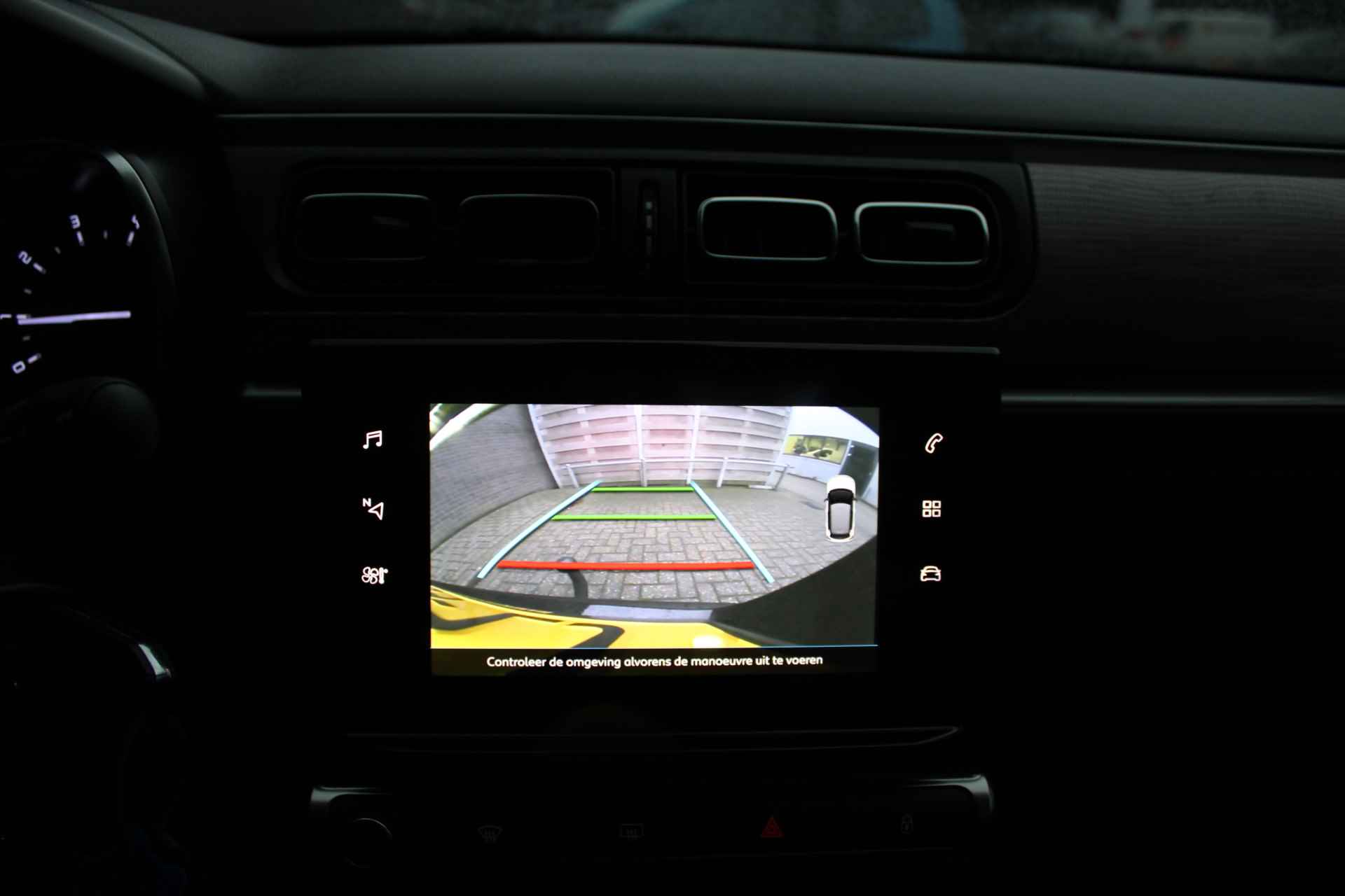 Citroën C3 1.2 PureTech Feel Edition Navigatie, Cruise/Climate Control, Trekhaak, Apple carplay/Android auto, LM Velgen, - 21/33