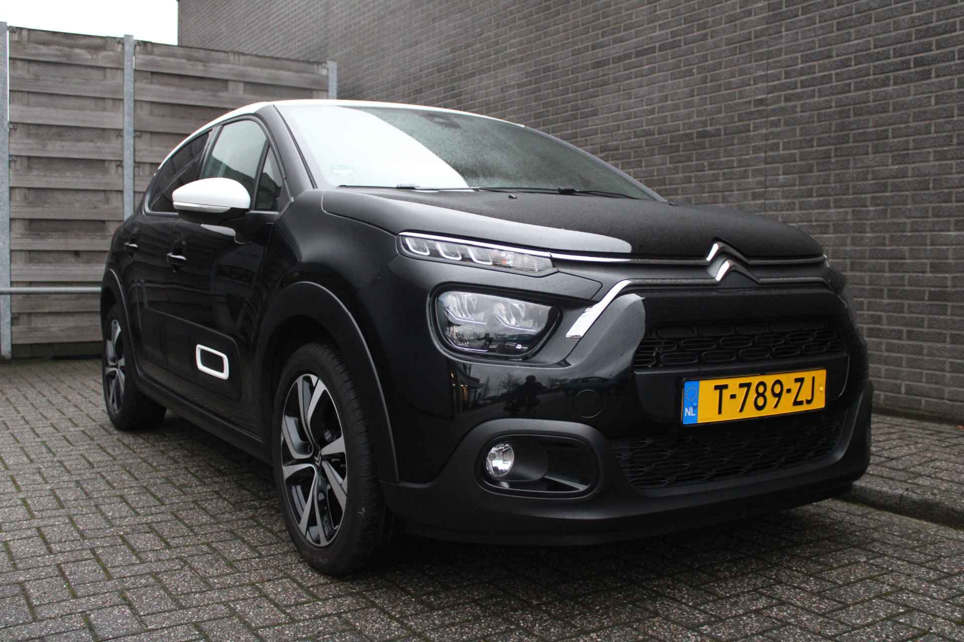 Citroën C3 1.2 PureTech Feel Edition Navigatie, Cruise/Climate Control, Trekhaak, Apple carplay/Android auto, LM Velgen, - 29/33