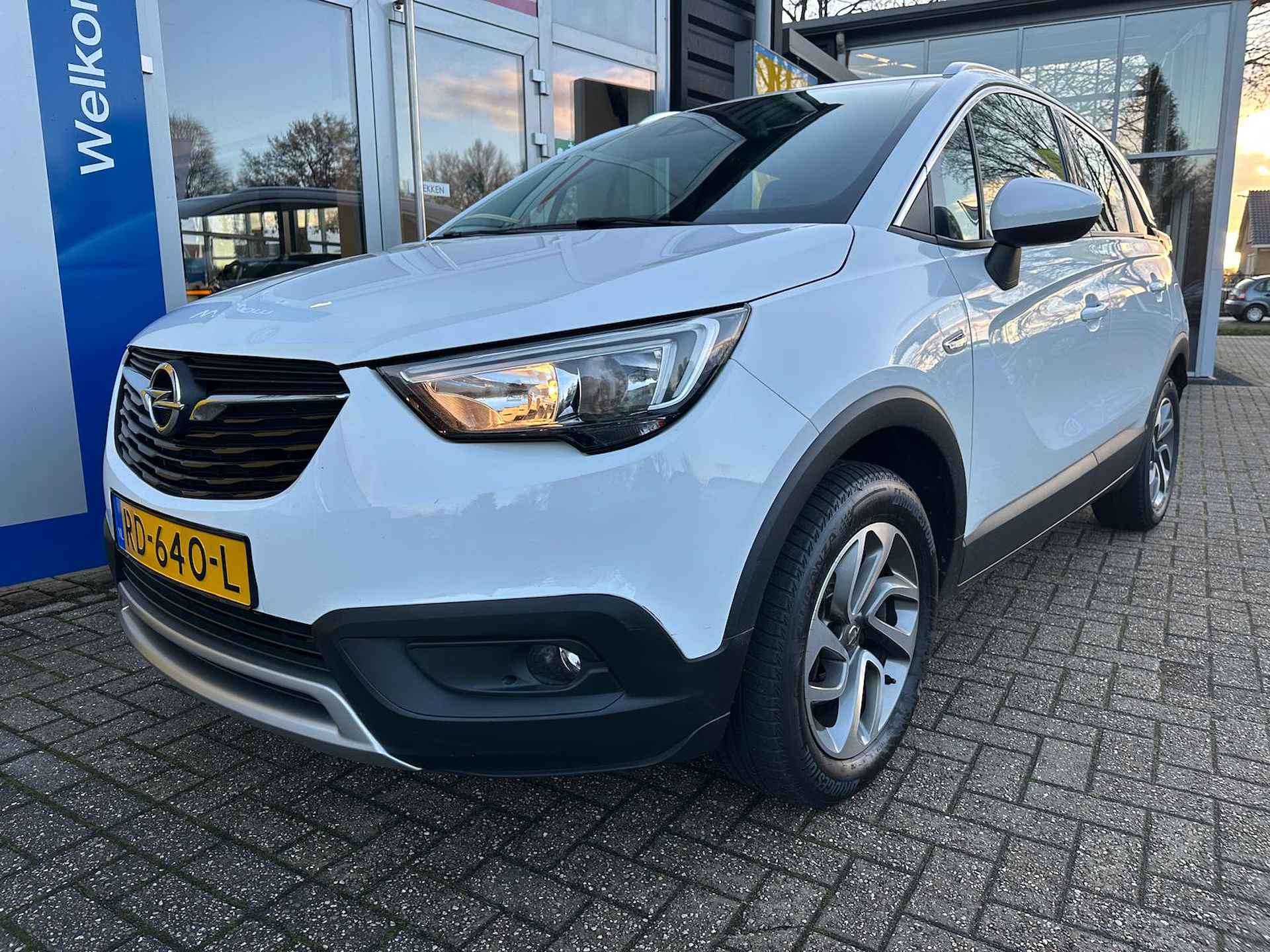 Opel Crossland X 1.2 Turbo 110PK Innovation AUTOMAAT | NAVIGATIE| DAB| CRUISE CONTROL| - 3/37