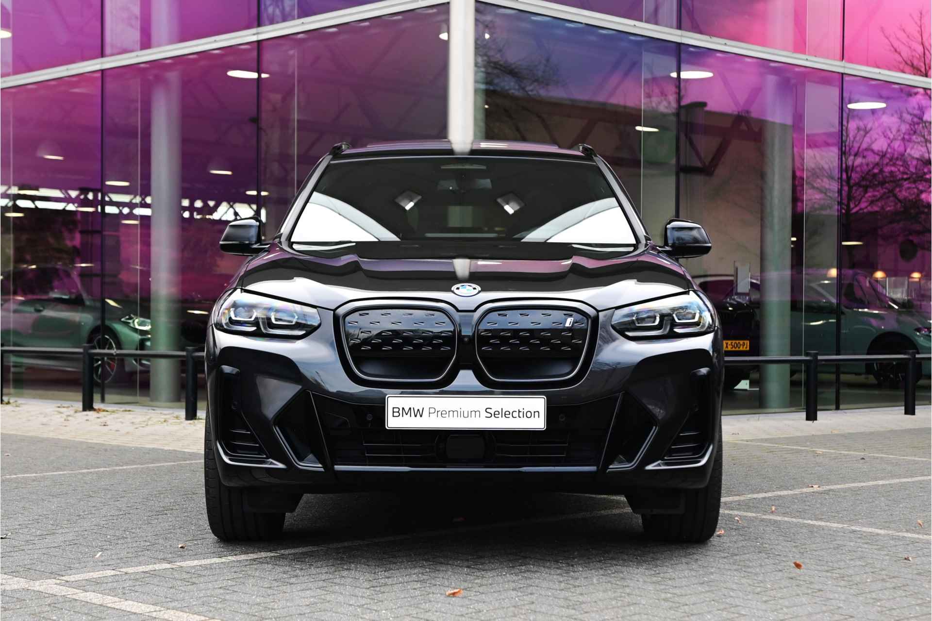 BMW iX3 High Executive / Trekhaak / Sportstoelen / Stoelverwarming / Adaptieve LED / Head-Up / Driving Assistant Professional / Harman Kardon - 7/38