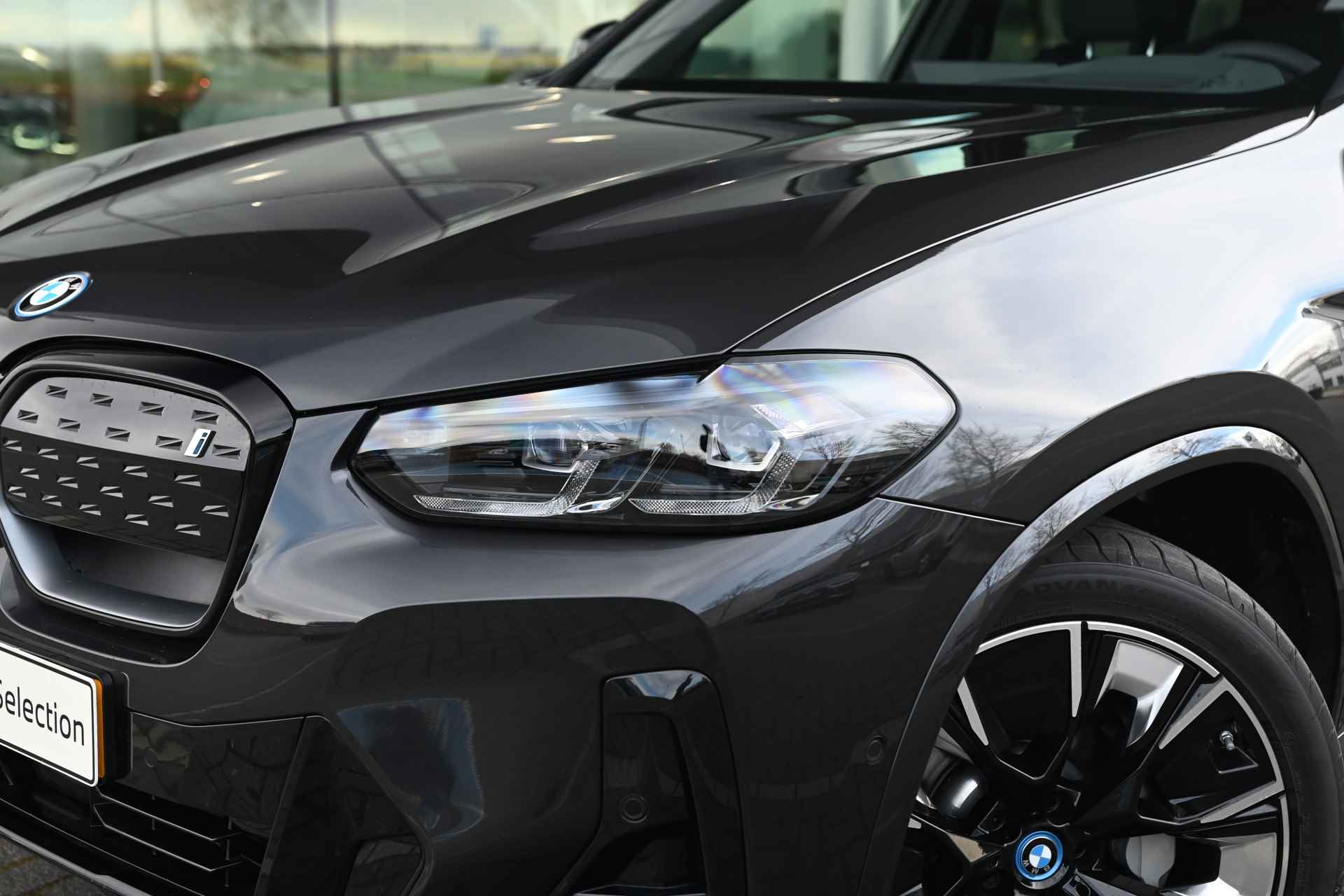BMW iX3 High Executive / Trekhaak / Sportstoelen / Stoelverwarming / Adaptieve LED / Head-Up / Driving Assistant Professional / Harman Kardon - 12/38