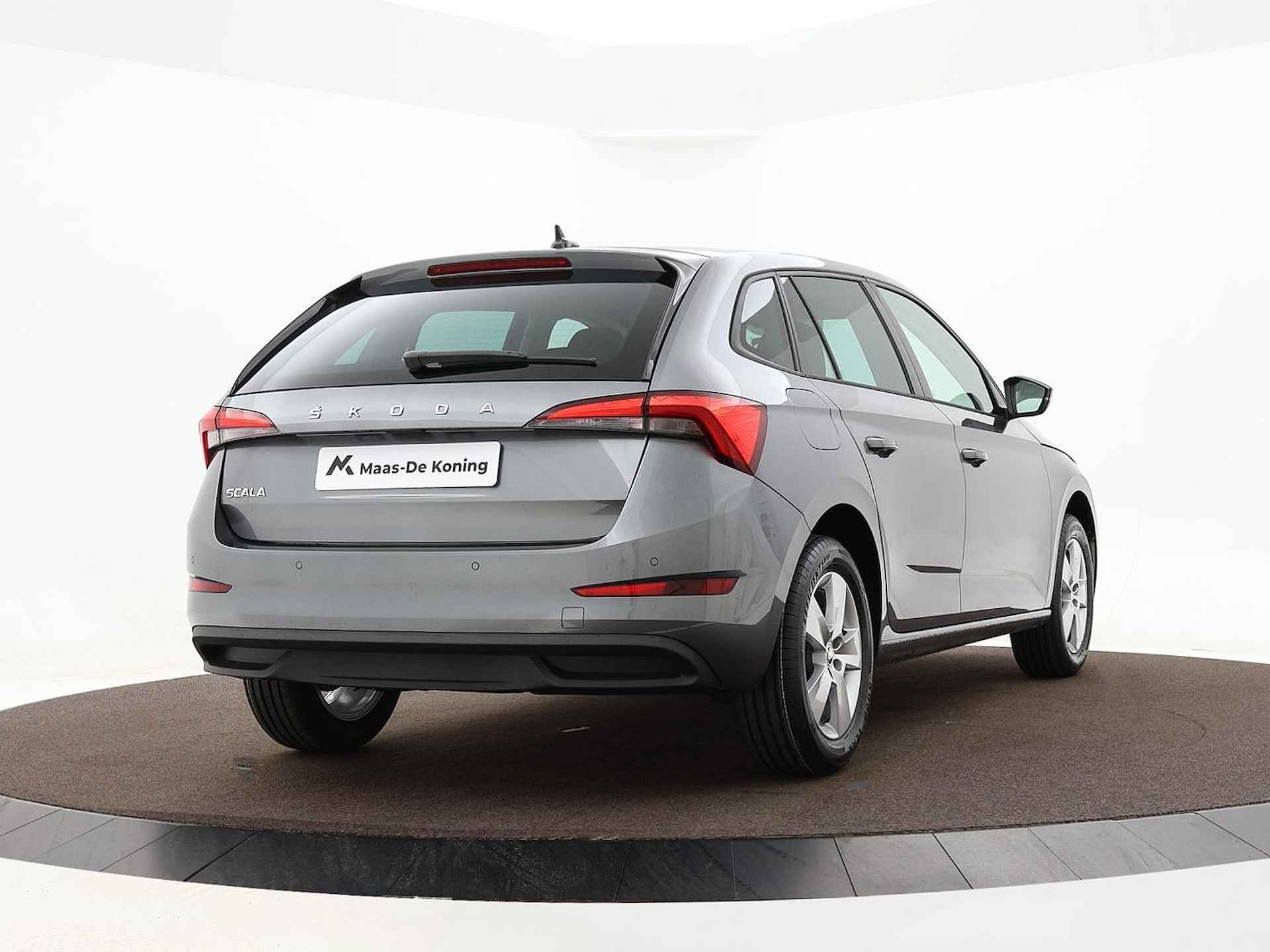 Skoda Scala 1.0 TSI Selection |  Privatelease vanaf €406,- per maand | €2000,- inruilpremie - 6/17