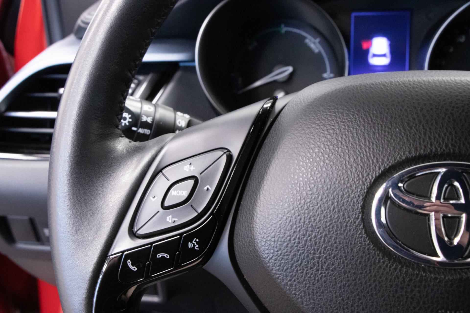 Toyota C-HR 2.0 Hybrid Dynamic | Bi-Tone| Navi| Camera| Apple Car play/Android Auto| Adaptive Cruise| DAB | Zeer mooie kleur combi - 14/23