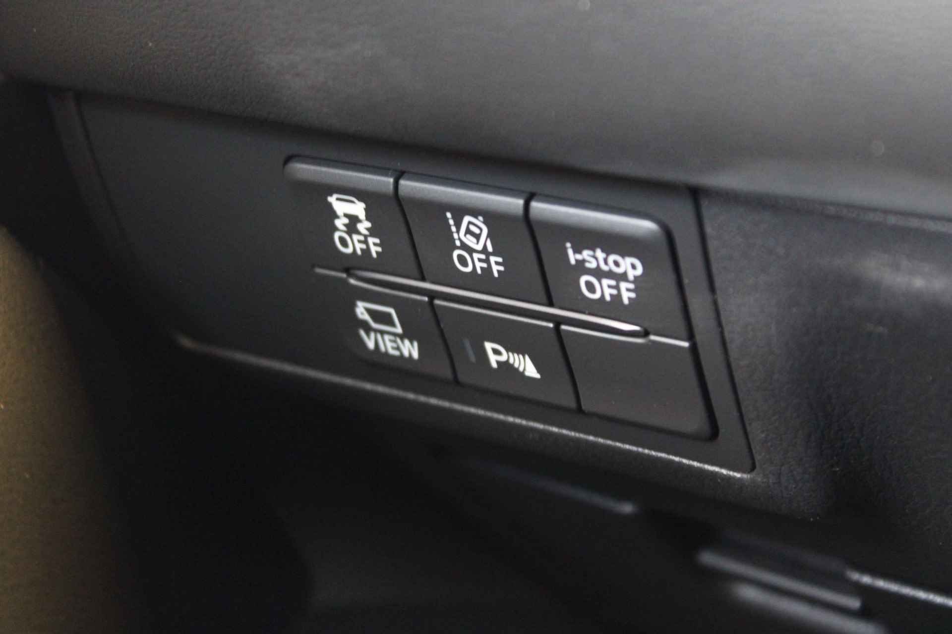 Mazda 6 Sportbreak 2.0 SkyActiv-G 165 Business Automaat! | | Xenon verlichting | Trekhaak | Lederen bekleding | Stoelverwarming | Stoel Ventilatie voor | - 17/42