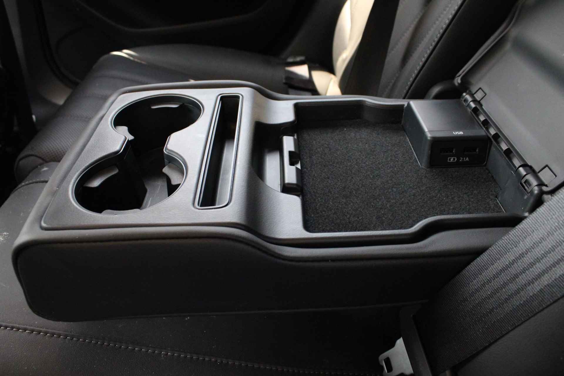 Mazda 6 Sportbreak 2.0 SkyActiv-G 165 Business Automaat! | | Xenon verlichting | Trekhaak | Lederen bekleding | Stoelverwarming | Stoel Ventilatie voor | - 34/42
