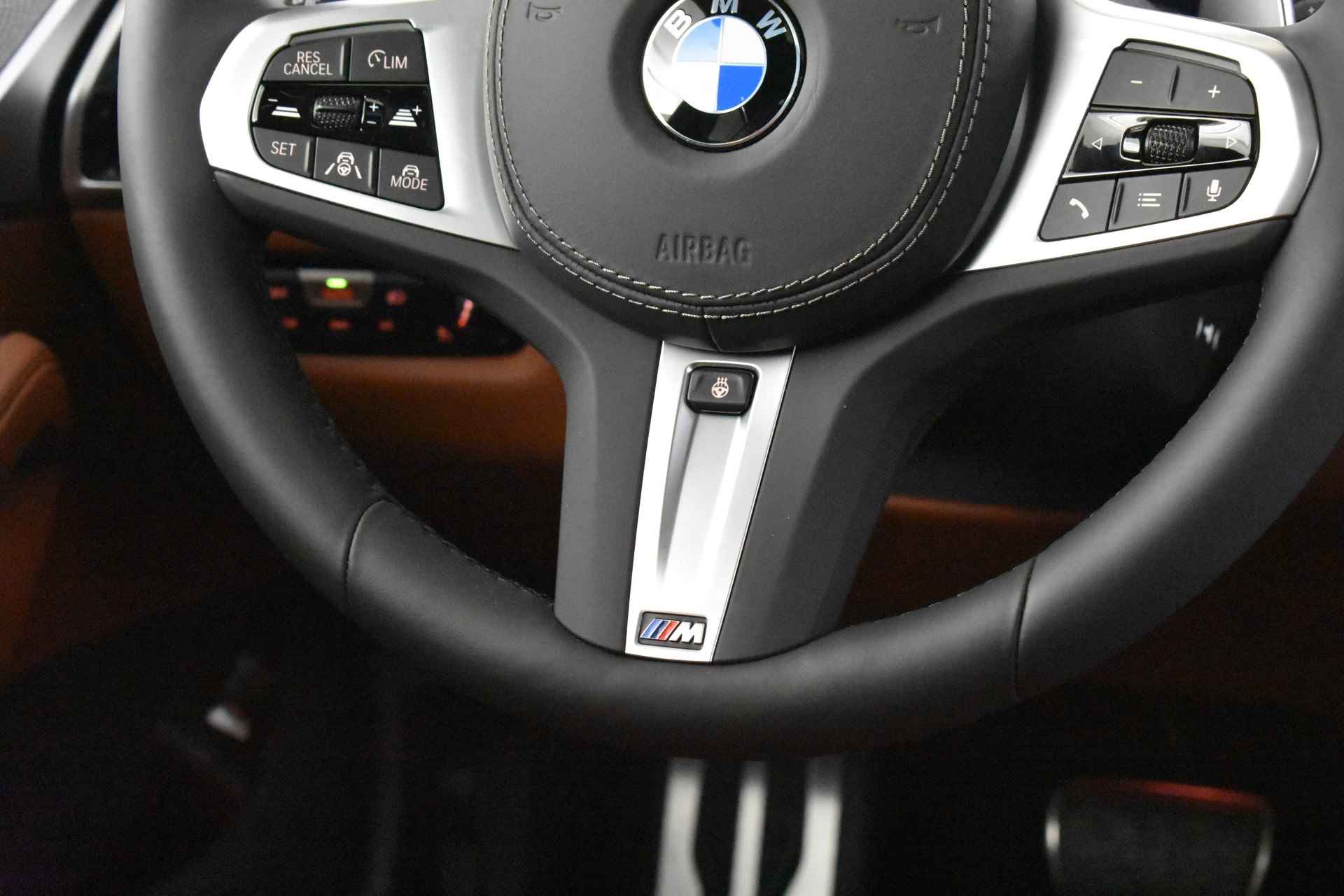 BMW 8 Serie Gran Coupé 840i xDrive High Executive M Sport Automaat / Panoramadak / Laserlight / Bowers & Wilkins / Driving Assistant Professional / Stoelventilatie / Soft-Close / Comfort Access - 31/66