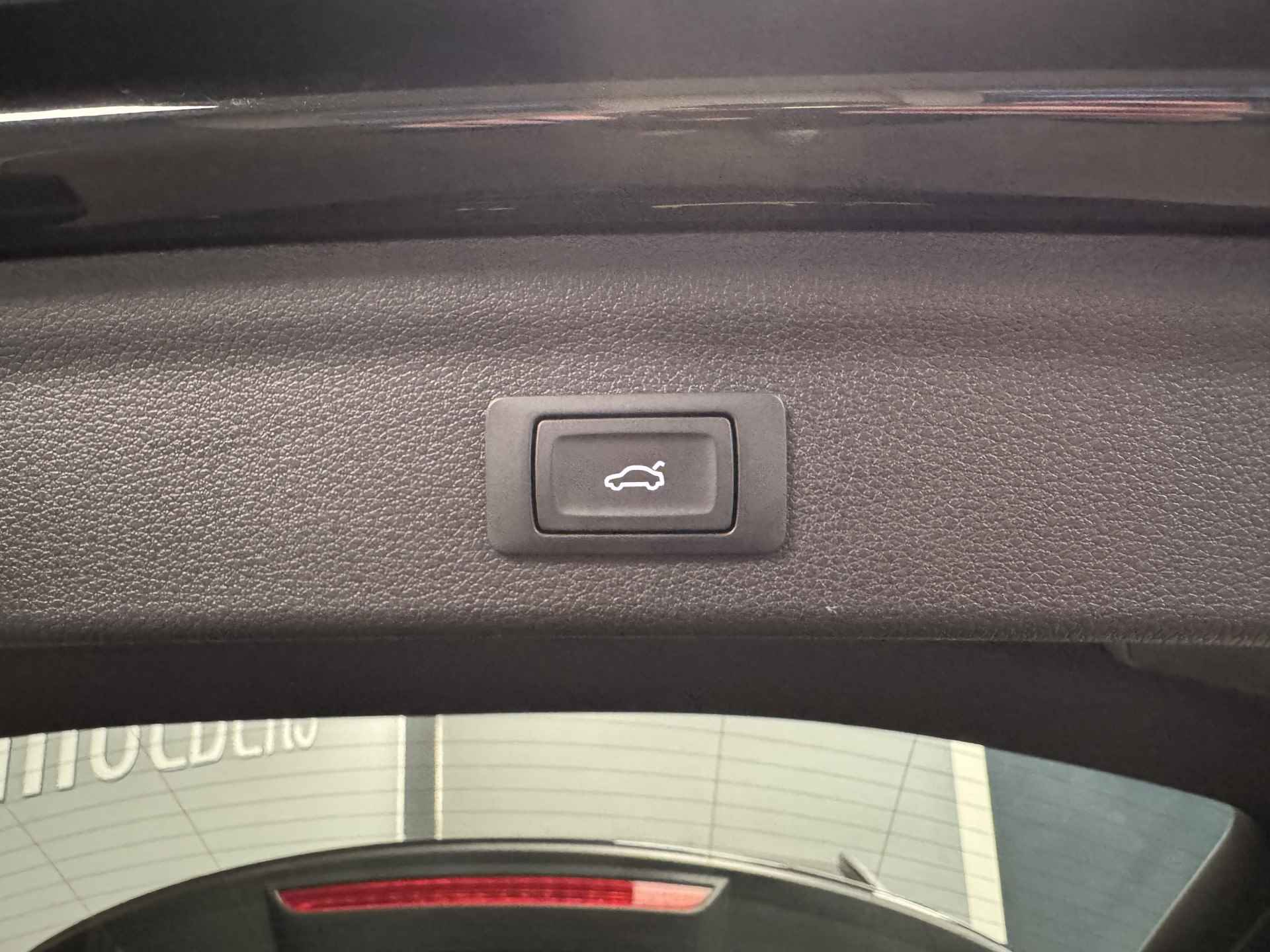 Audi Q3 45 TFSI e Stoelverwarming/360° Camera/Parkeersensoren - 12/29