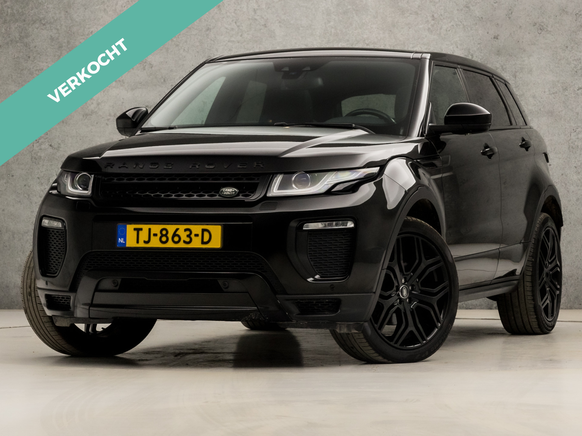 Land Rover Range Rover Evoque 2.0 Si4 HSE Dynamic Black Edition 241Pk Automaat (PANORAMADAK, GROOT NAVI, MERIDIAN AUDIO, STUUR/STOELVERWARMING, GETINT GLAS, ELEK SPORTSTOELEN, CAMERA, ELEK ACHTERKLEP, TREKHAAK, NIEUWSTAAT)