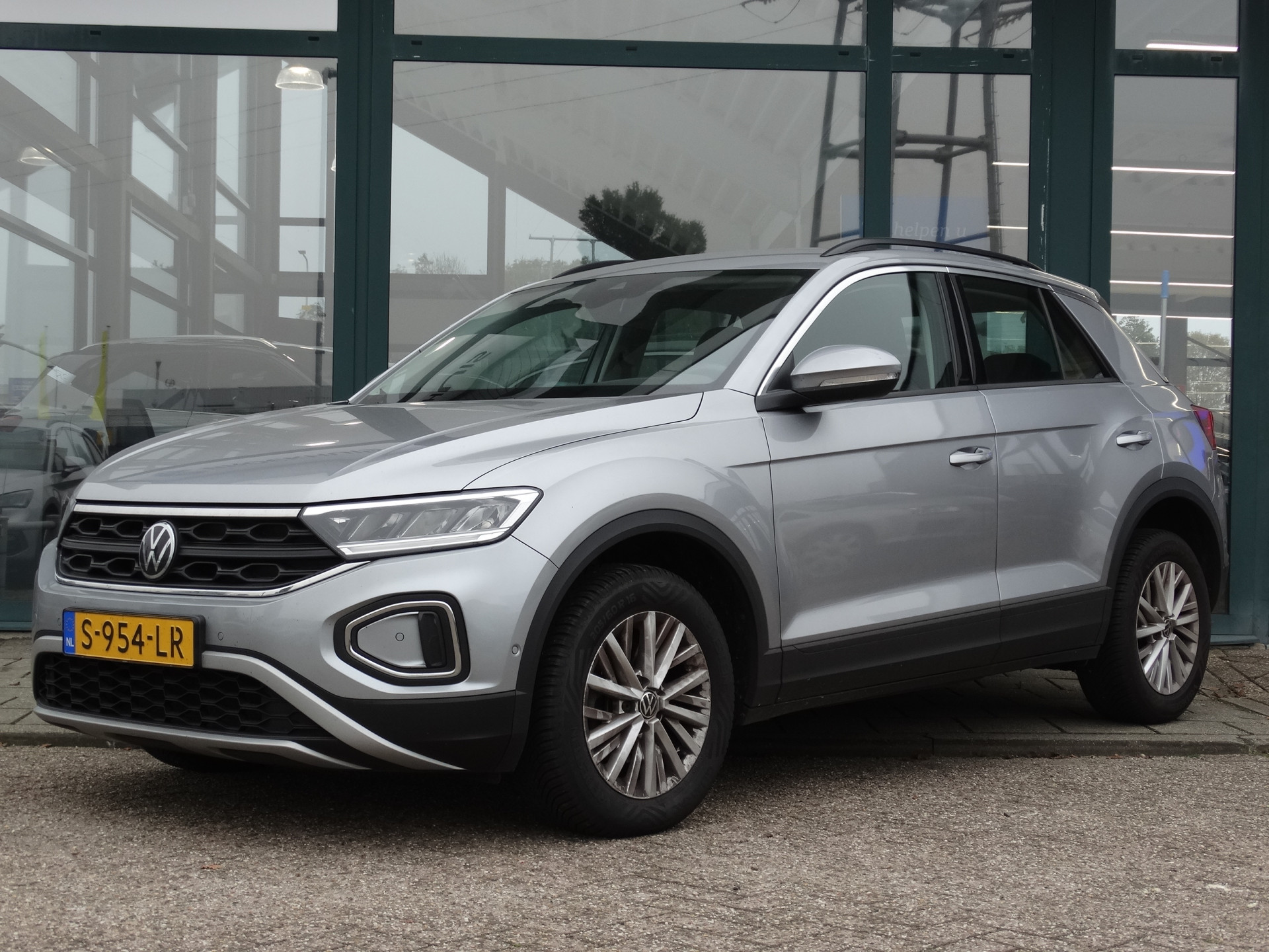 Volkswagen T-Roc 1.0 TSI 110PK Life | Apple Carplay/Android Auto | Cruise Control | Airco | Parkeersensoren |