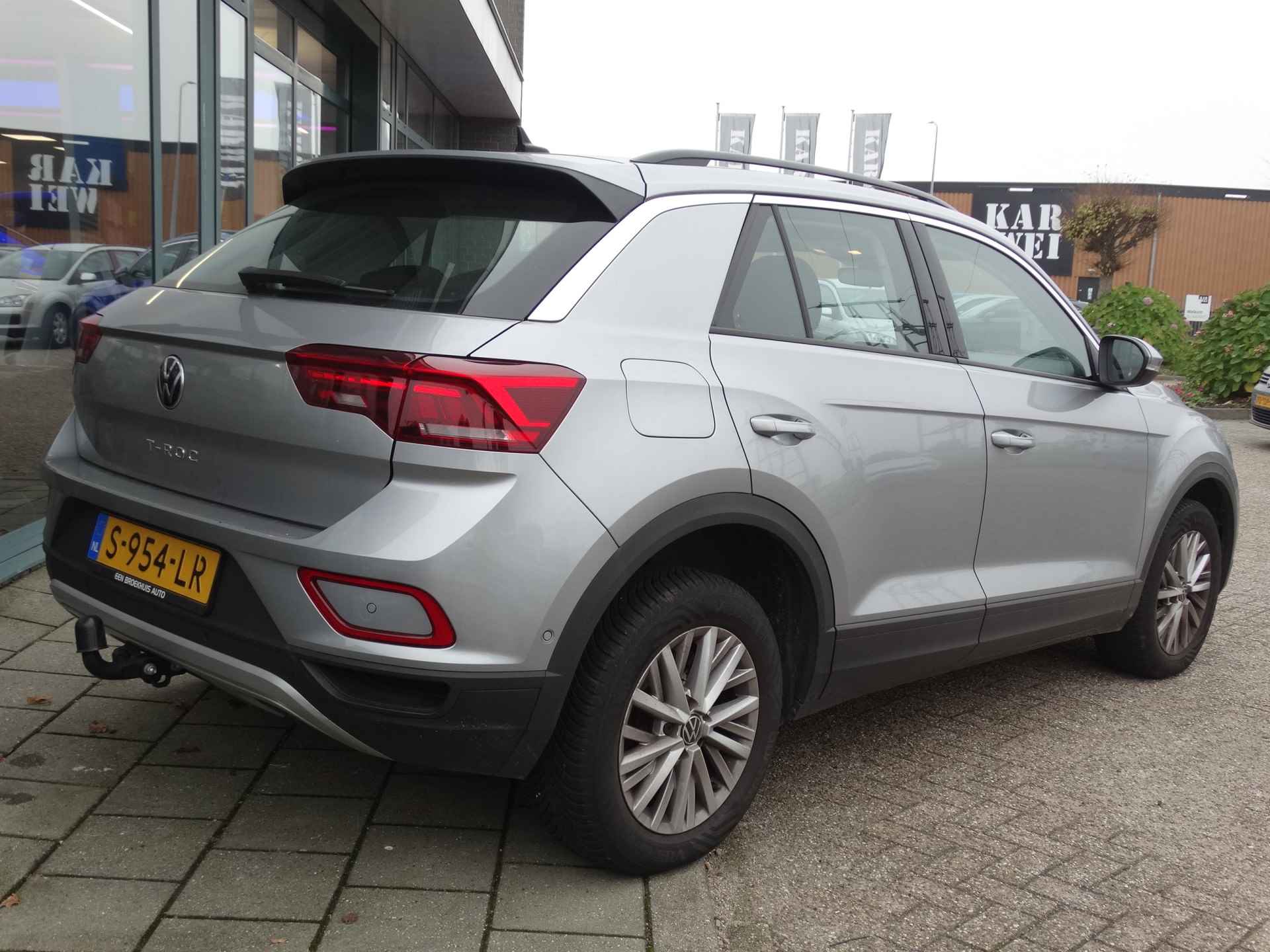 Volkswagen T-Roc 1.0 TSI 110PK Life | Apple Carplay/Android Auto | Cruise Control | Airco | Parkeersensoren | - 4/17