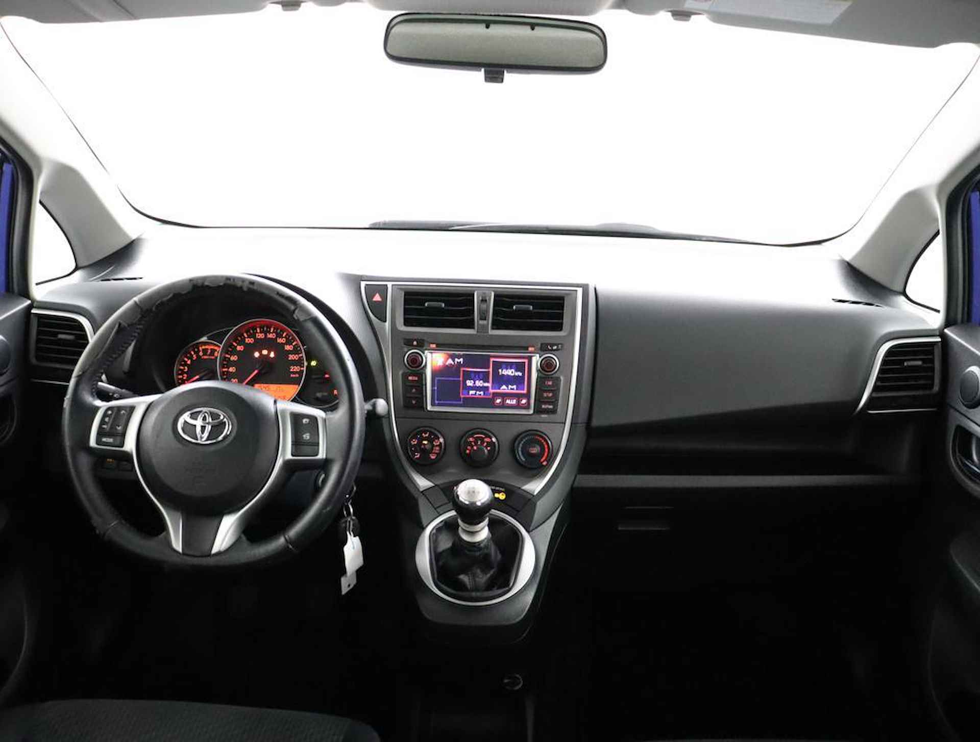 Toyota Verso-S 1.3 VVT-i Dynamic | Trekhaak | Airconditioning | Achteruitrijcamera | - 4/45