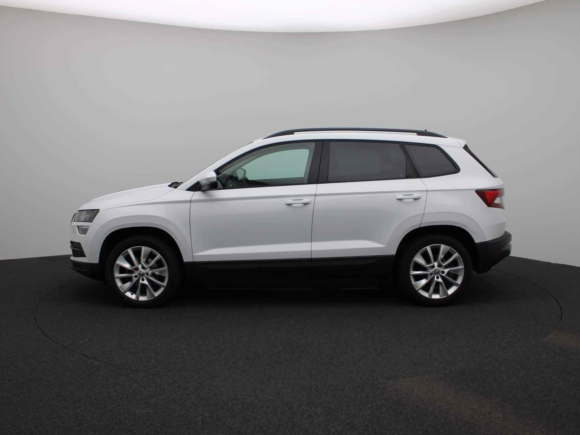 Skoda Karoq 1.0 TSI Ambition Business | Navigatie | Climate control | Parkeersensoren | Automaat | LMV | - 4/34