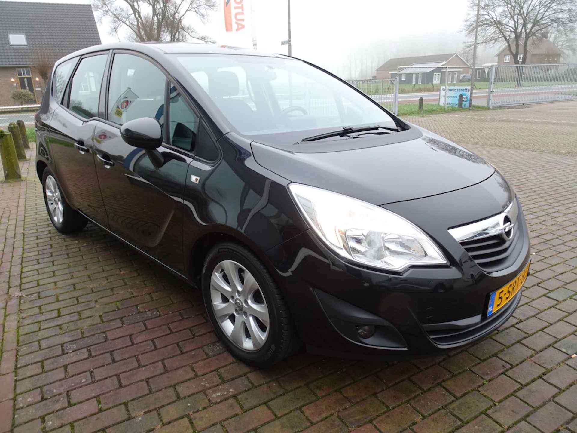 OPEL Meriva 1.4 Turbo Navi/LMV/Half leder - 2/21