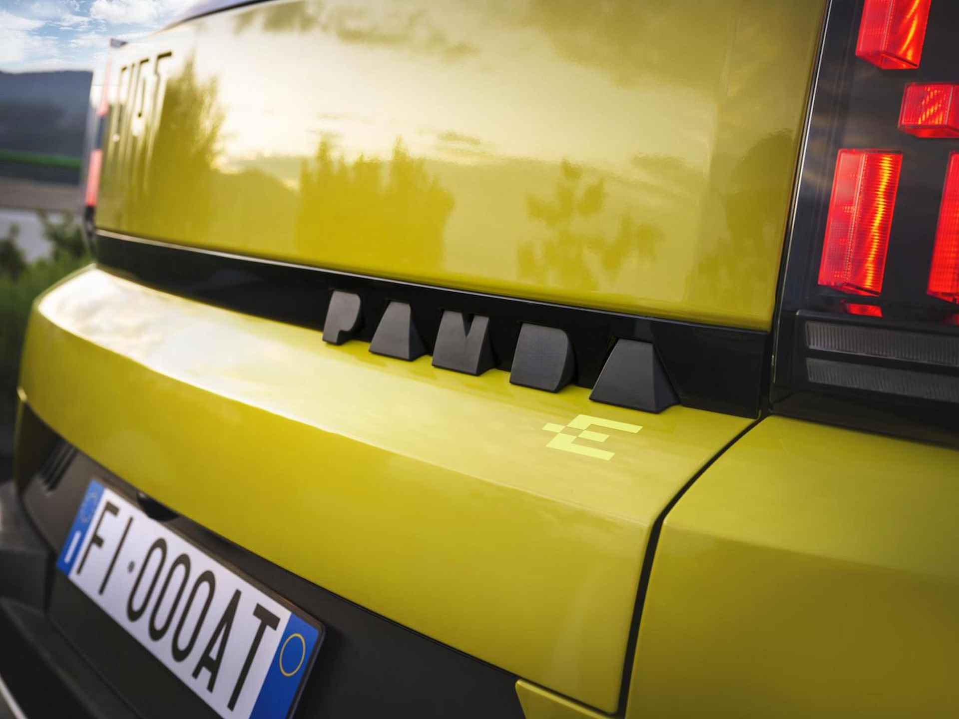 Fiat Grande Panda La Prima 11 kW 44 kWh Limone Yellow - 16/27