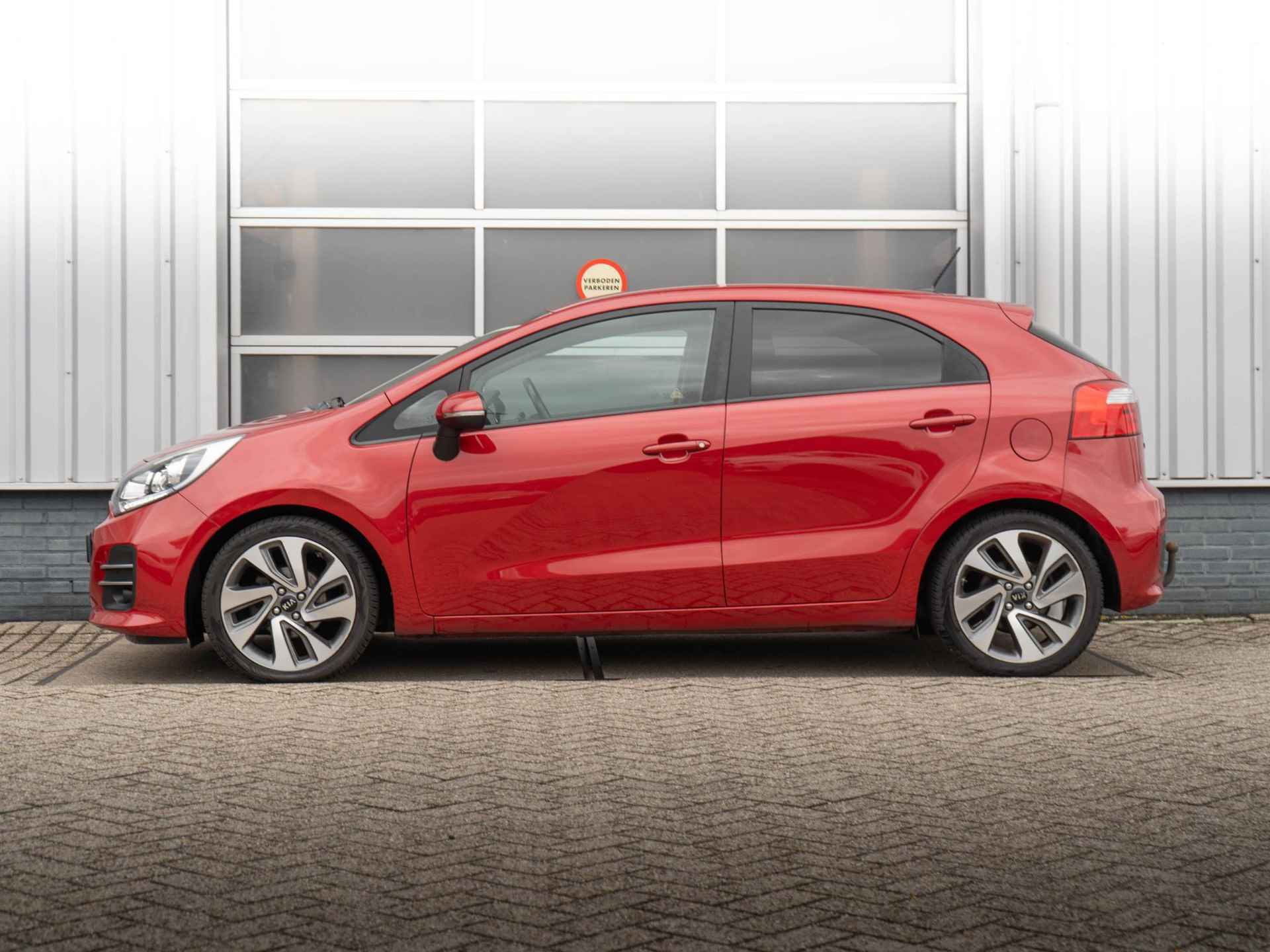 Kia Rio 1.2 CVVT ExecutiveLine | Navigatie | Climate control  | Trekhaak | - 3/25