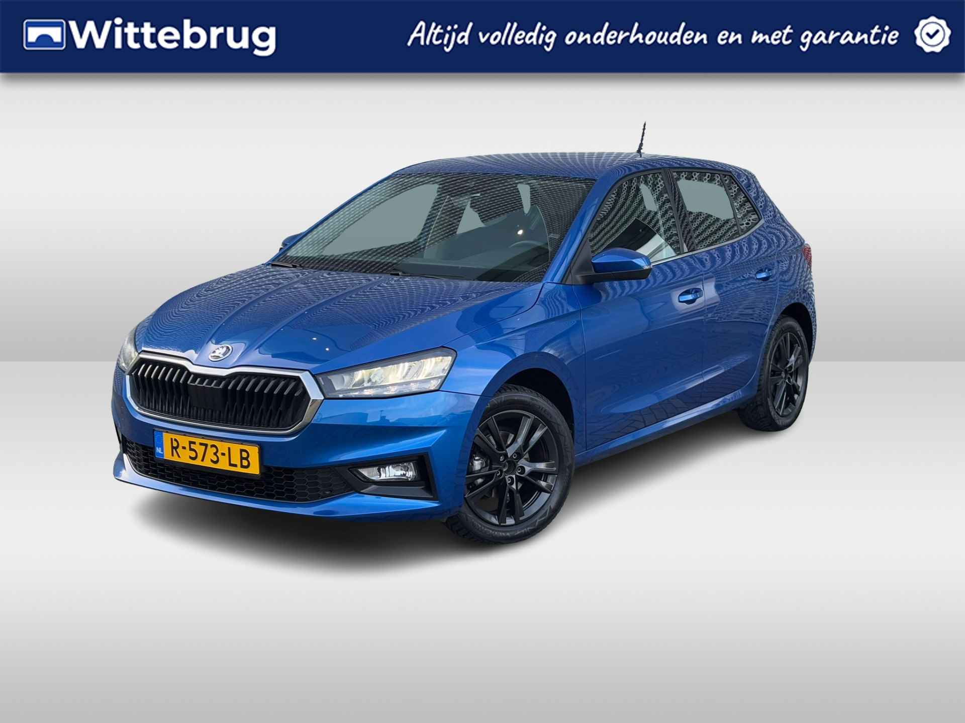 Škoda Fabia 1.0 TSI Business Edition / Parkeersensoren Achter / Stoelverwarming / LED / App-Connect / 15" LMV P4 - 1/31