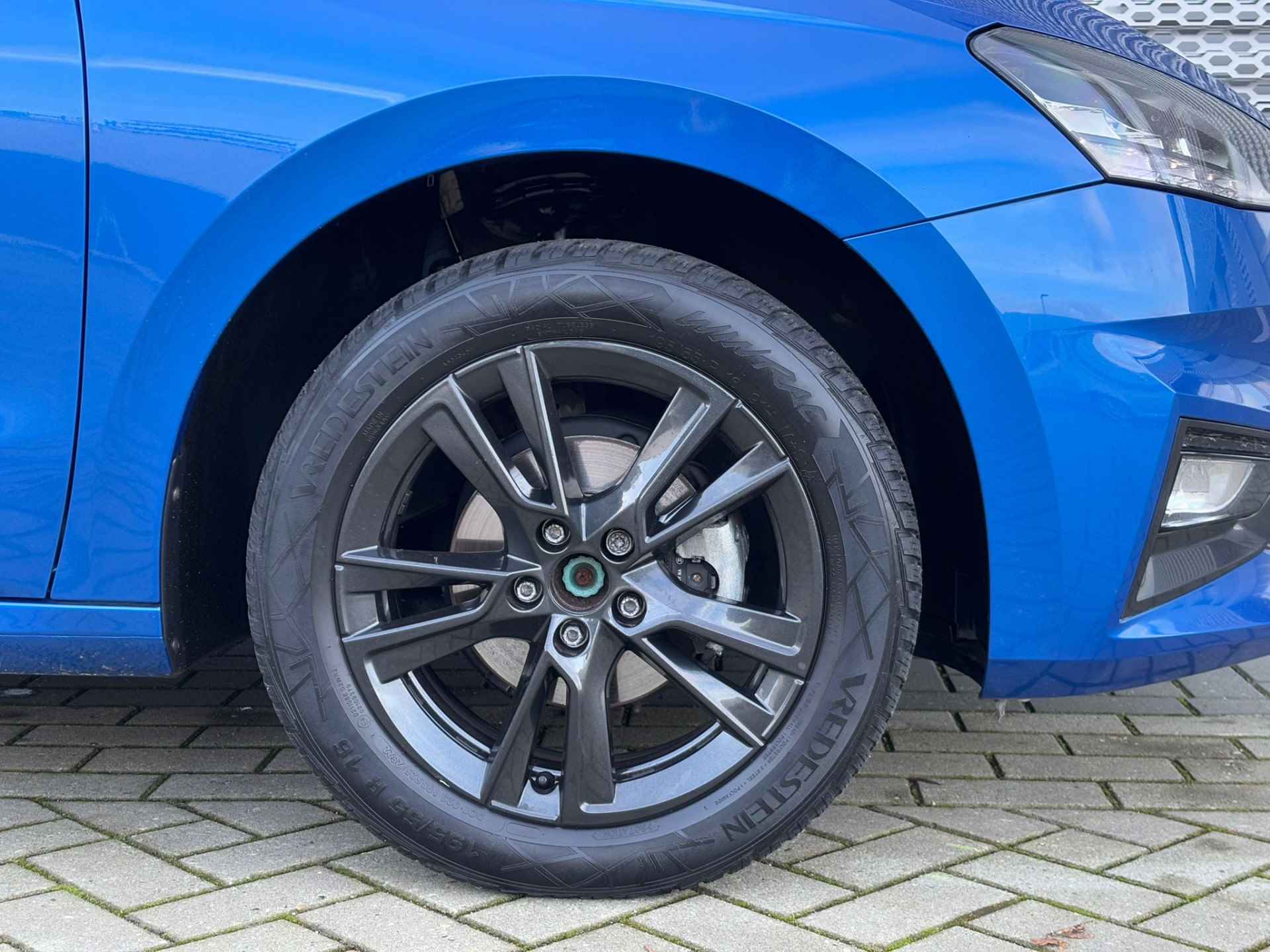 Škoda Fabia 1.0 TSI Business Edition / Parkeersensoren Achter / Stoelverwarming / LED / App-Connect / 15" LMV P4 - 31/31