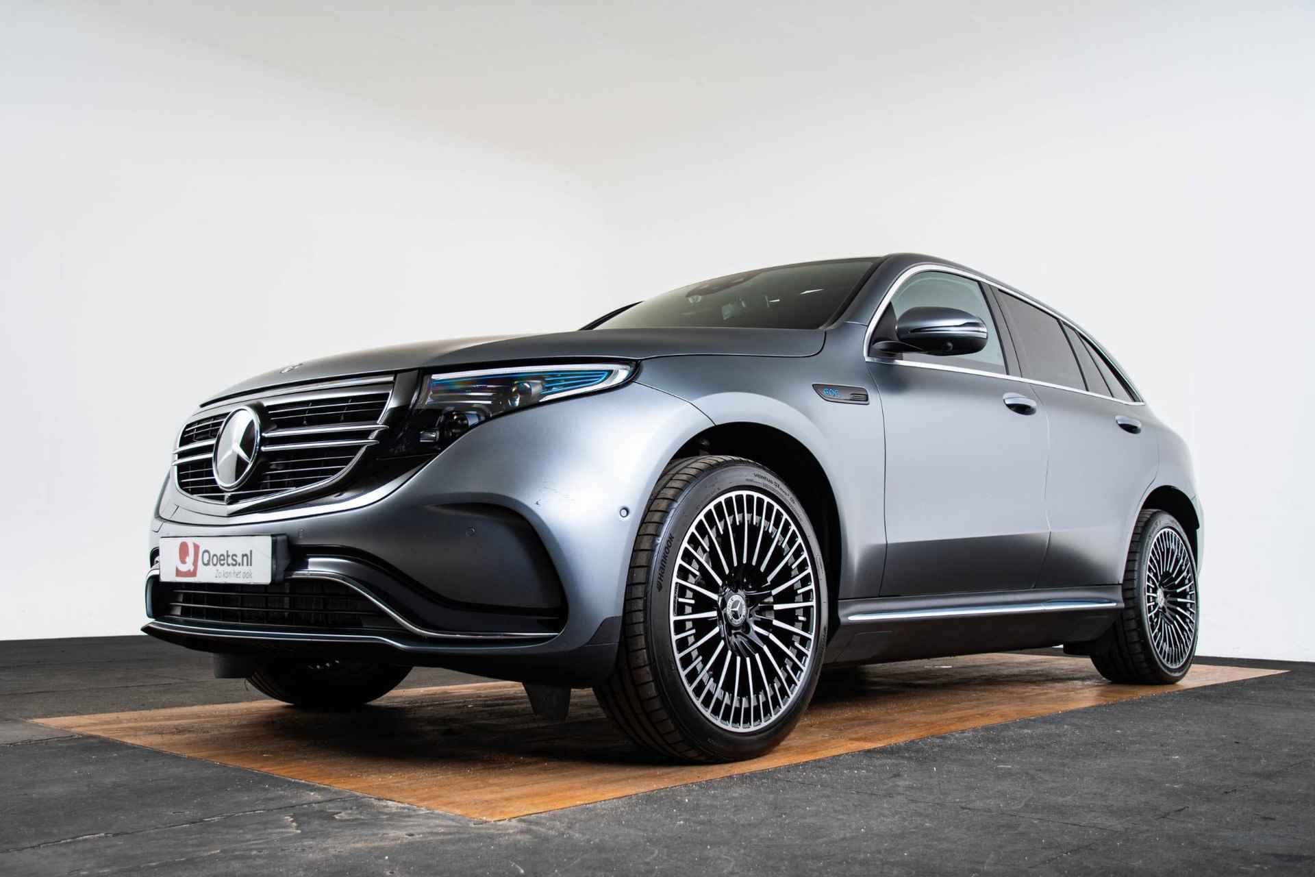 Mercedes-Benz EQC 400 4MATIC Premium Plus 80 kWh AMG Line Interieur/Exterieur - Trekhaak - Schuifdak - Memorystoelen -  Burmester - 21 inch - Head Up - Rijassistentiepakket - Verkeersbordenassistent - 72/73