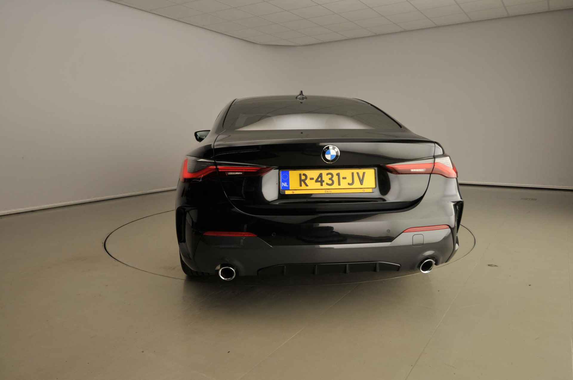 BMW 4 Serie Coupé 420d | M-Sportpakket | LED | Leder | HUD | Sportstoelen | Stoelverwarming | DAB | Hifi speakers | Alu 19 inch - 4/44