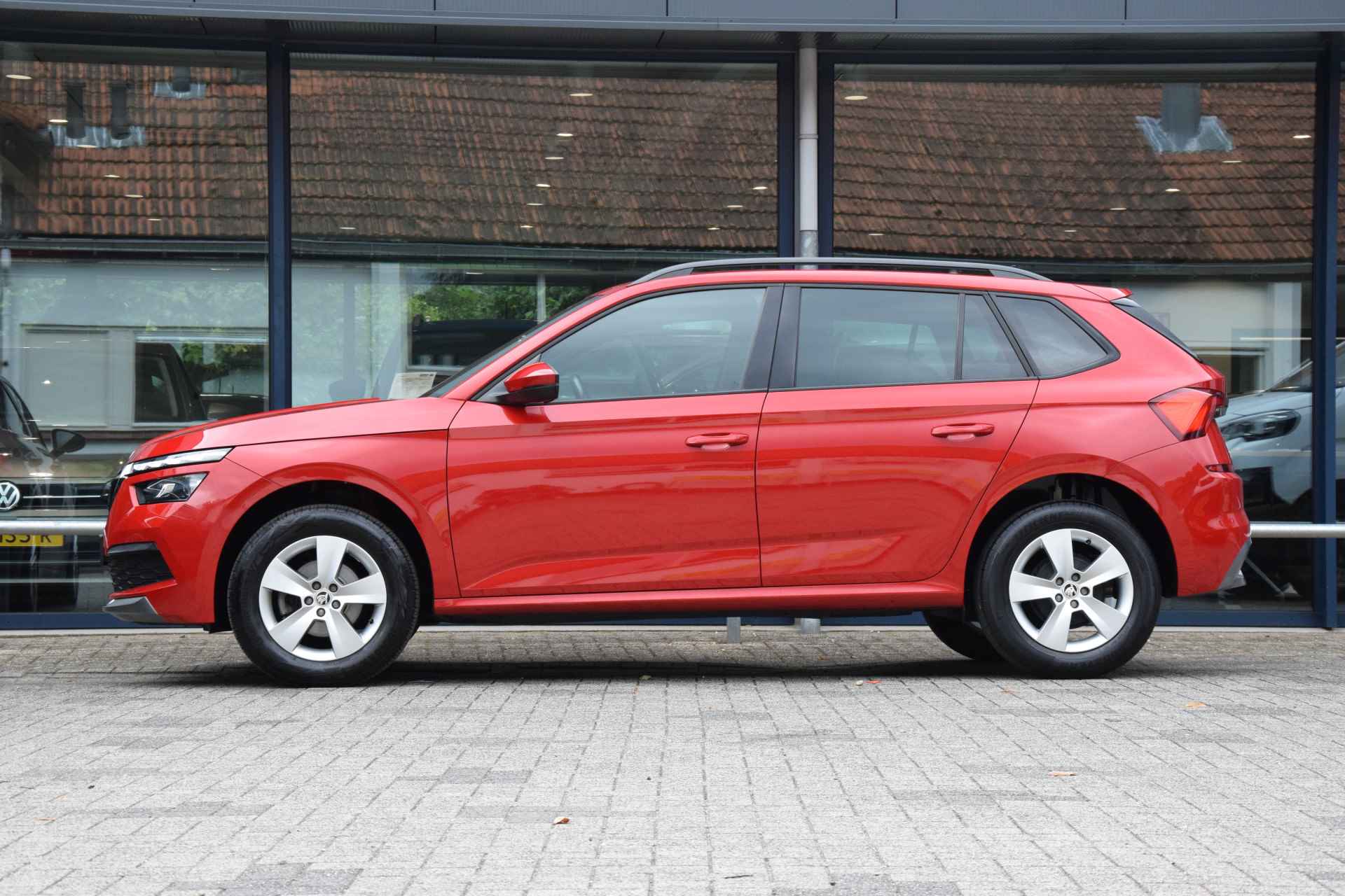 Škoda Kamiq 1.0 TSI 110PK DSG Automaat Sport Business | Org. NL | BOVAG Garantie | Achteruitrijcamera + PDC Achter | Cruise Control | Virtual dashboard | Stoelverwarming | Voorruit verwarming | - 4/39